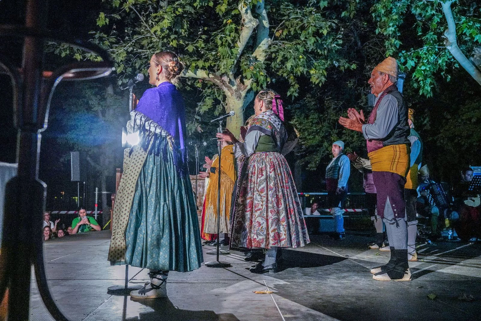 Actuación de la Agrupación Folklórica Santa Cecilia. Foto José Antonio Terrón