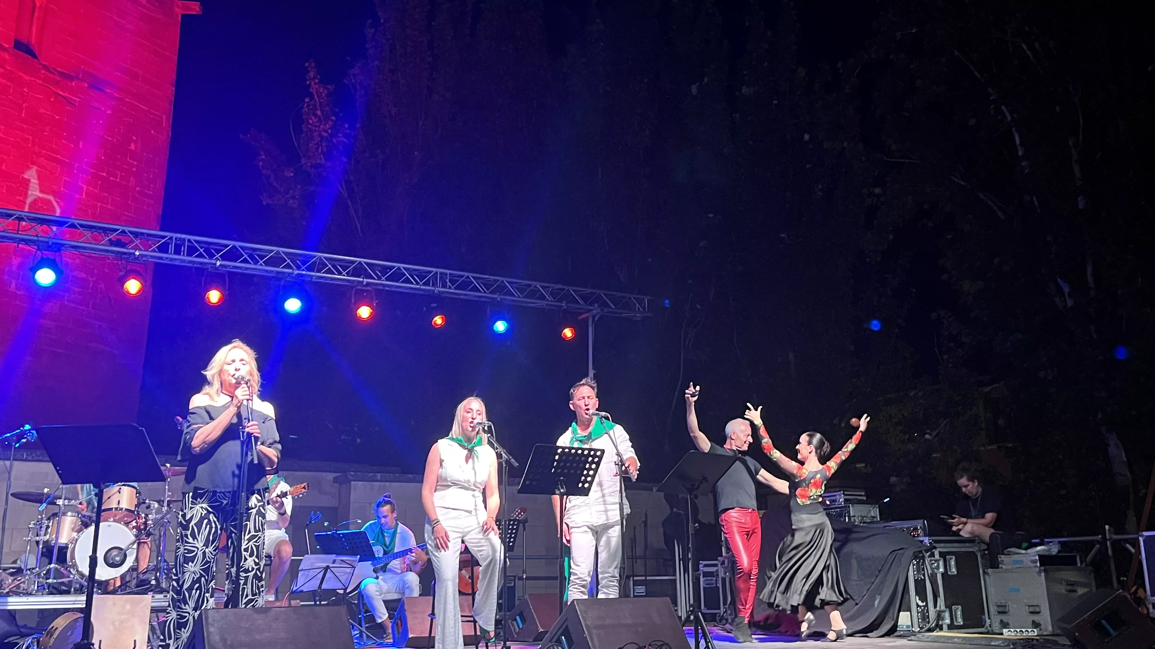 Iberia@Huesca.Folk con Olga y los Ministriles y la Escuela de Música y Folclore. Foto: Mercedes Manterola