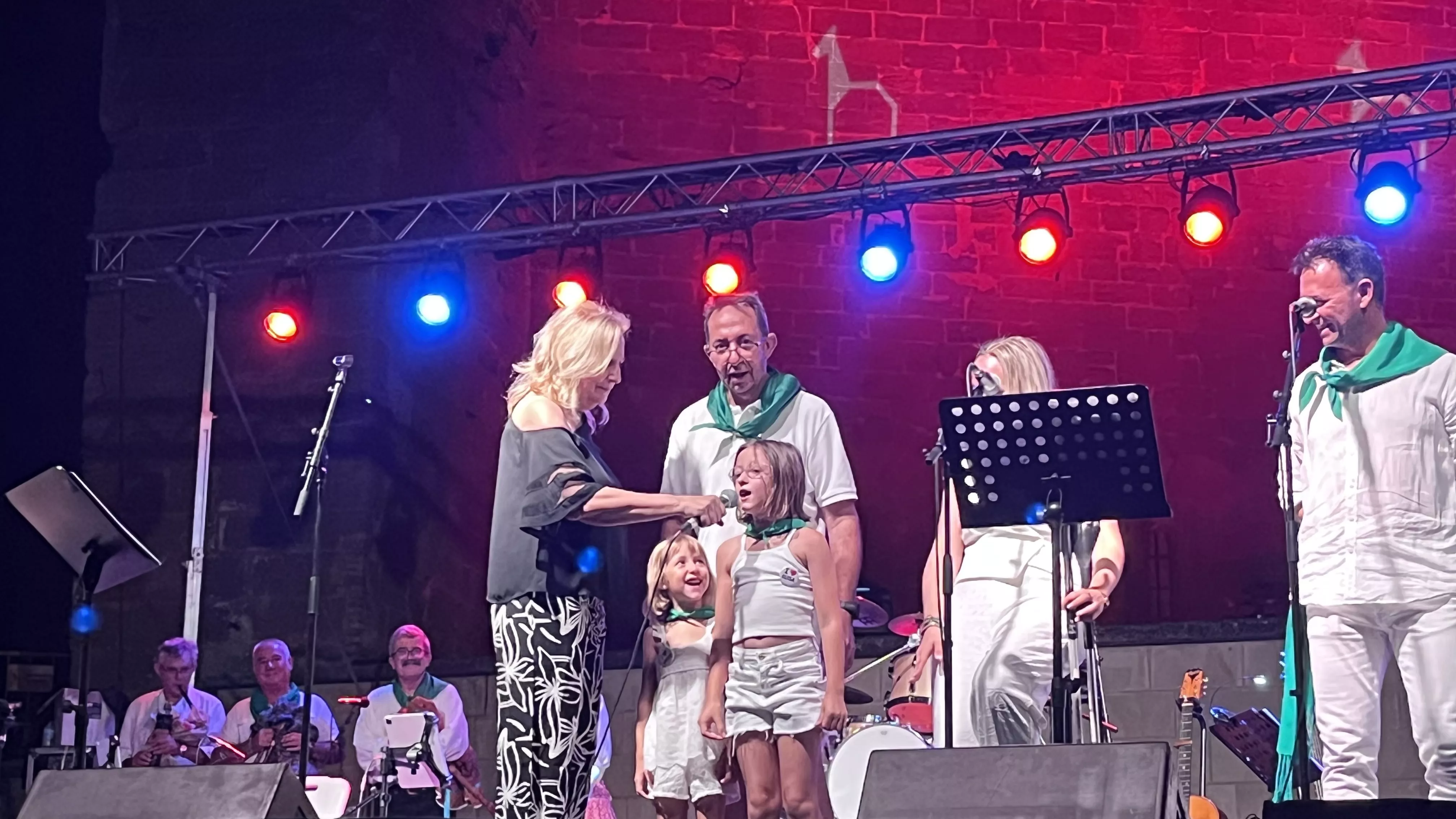 Iberia@Huesca.Folk con Olga y los Ministriles y la Escuela de Música y Folclore. Foto: Mercedes Manterola