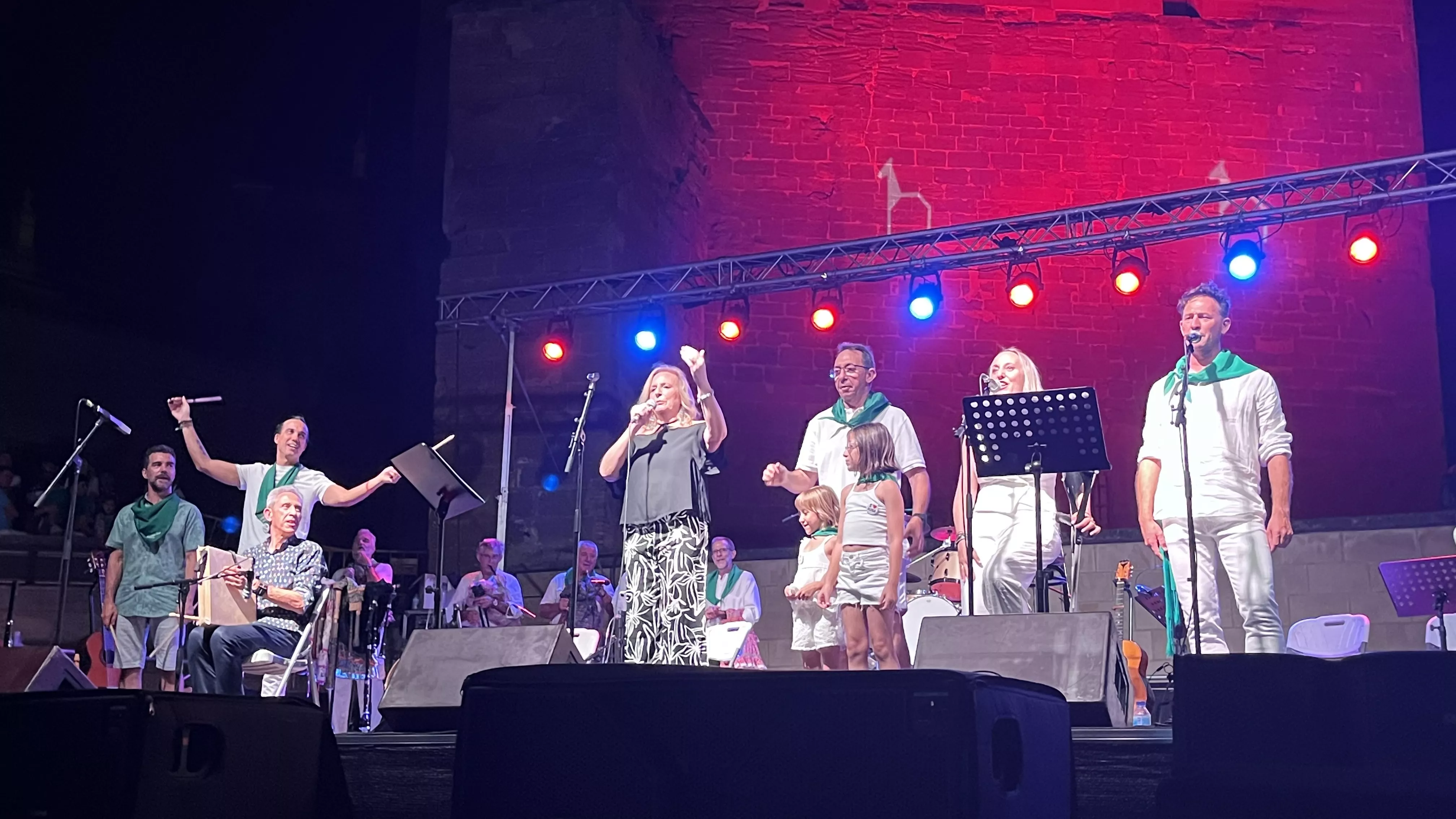 Iberia@Huesca.Folk con Olga y los Ministriles y la Escuela de Música y Folclore. Foto: Mercedes Manterola