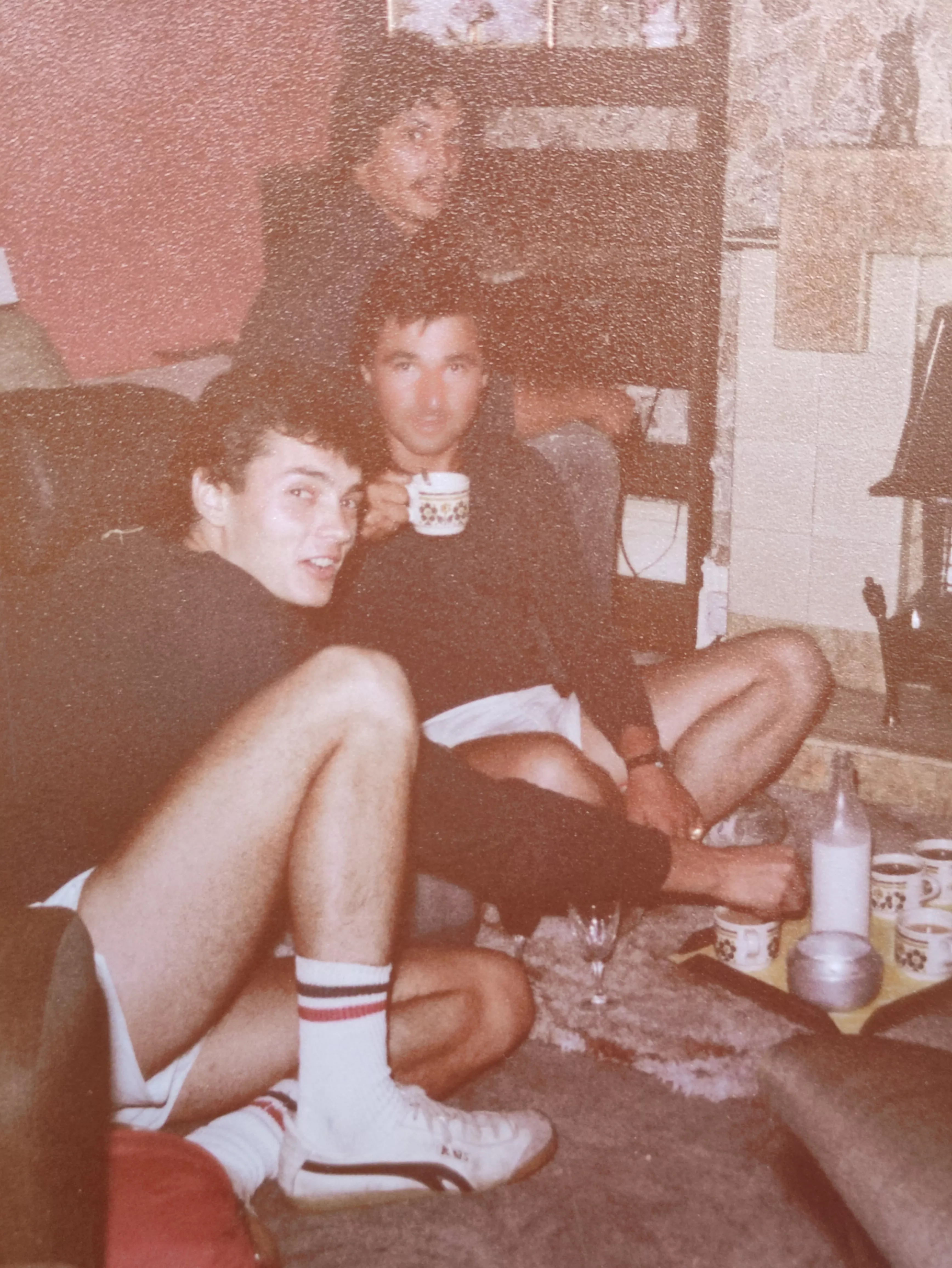 Marco Pascual con sus amigos en Birmingham