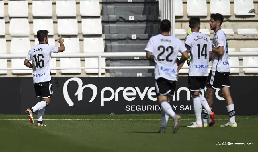 Celebración del gol del Burgos