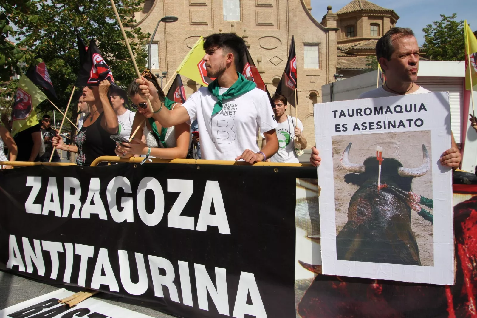Manifestación antitaurina el día 12. Foto Carlos Neofato  