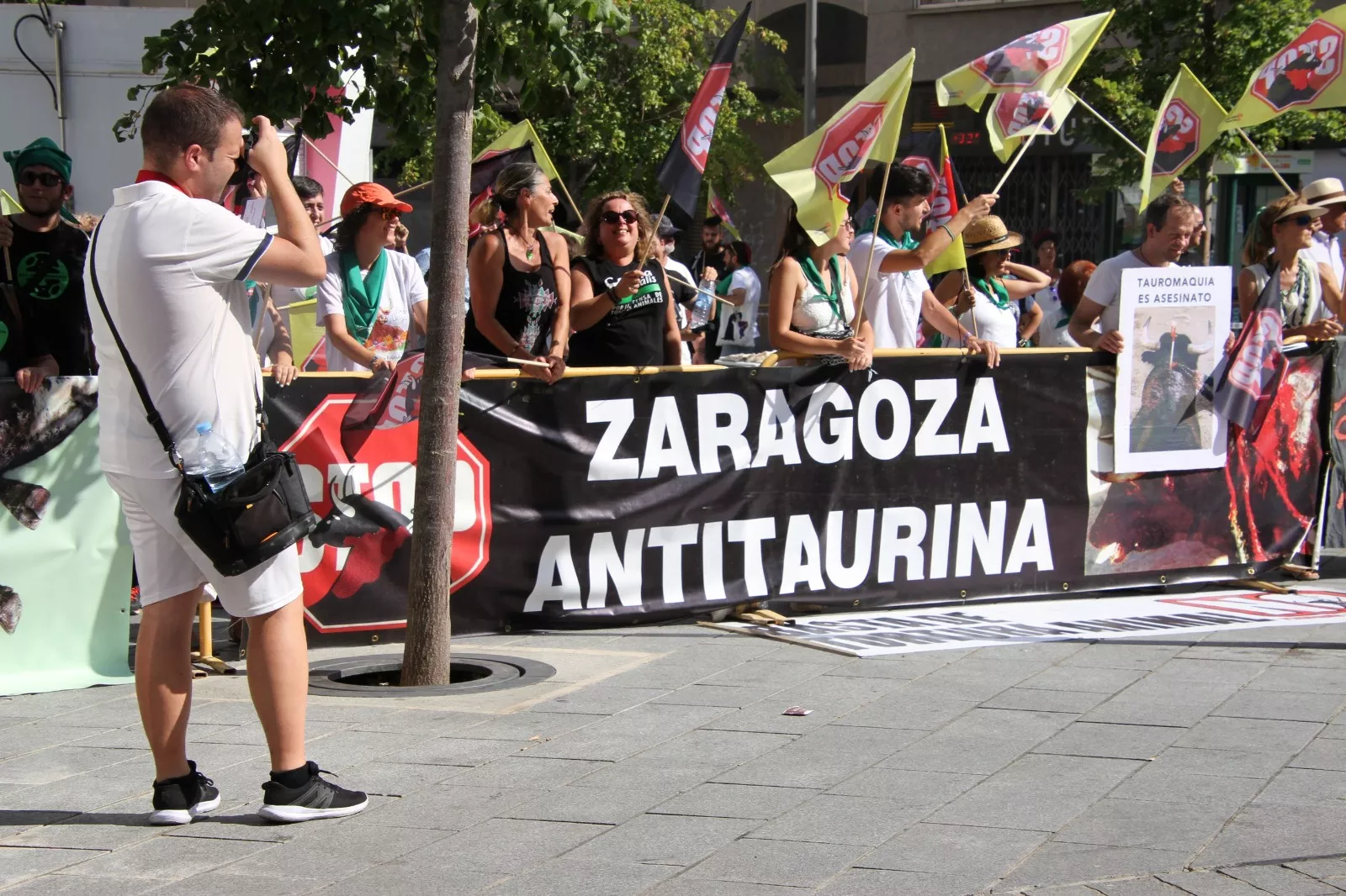 Manifestación antitaurina el día 12. Foto Carlos Neofato  