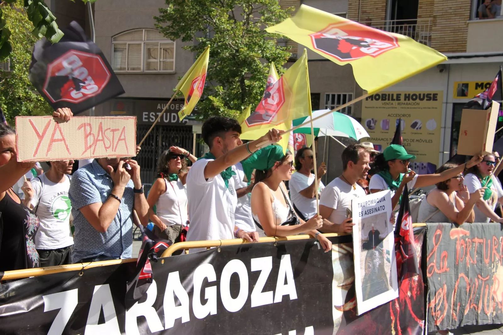 Manifestación antitaurina el día 12. Foto Carlos Neofato  