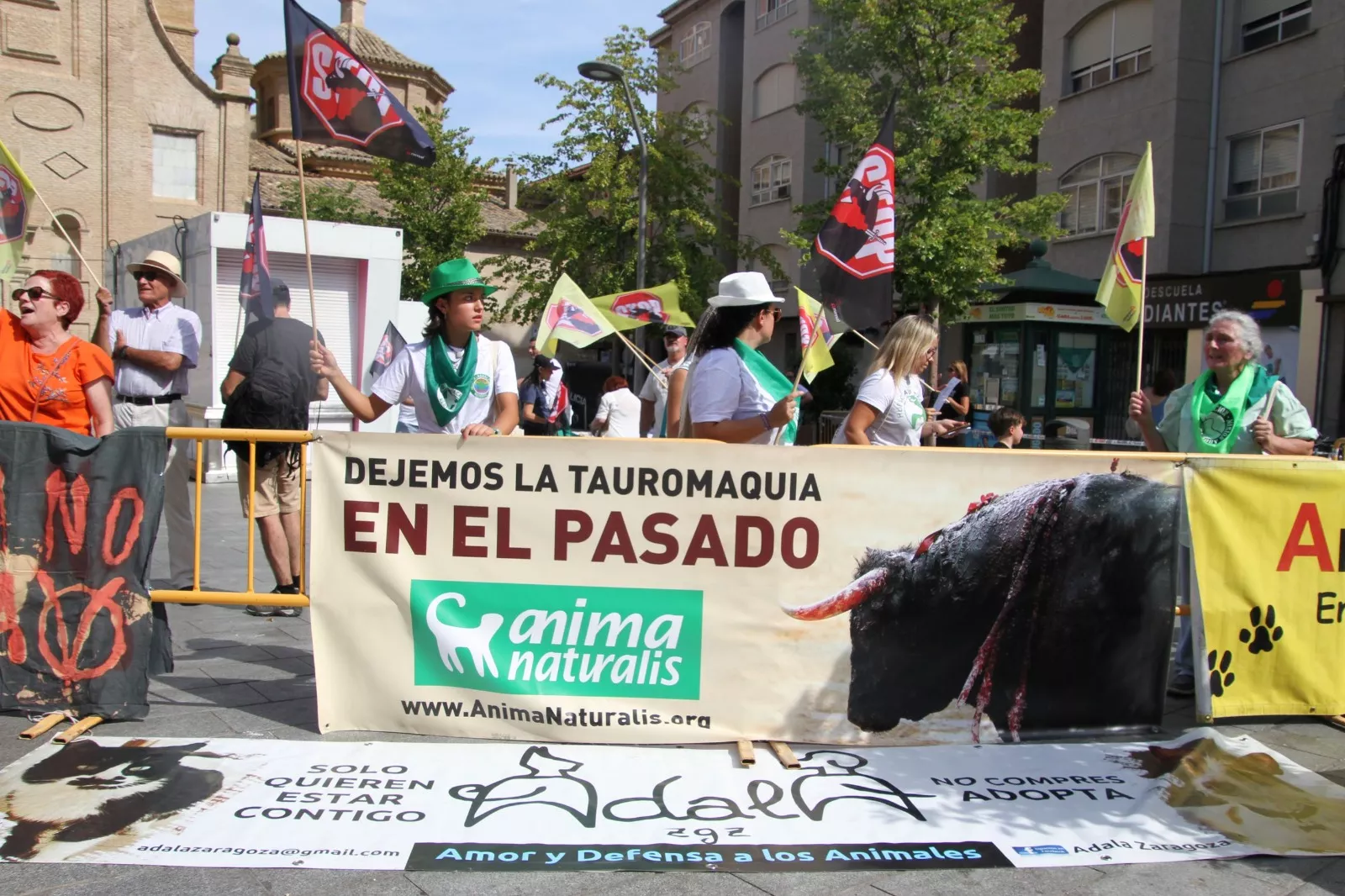Manifestación antitaurina el día 12. Foto Carlos Neofato  