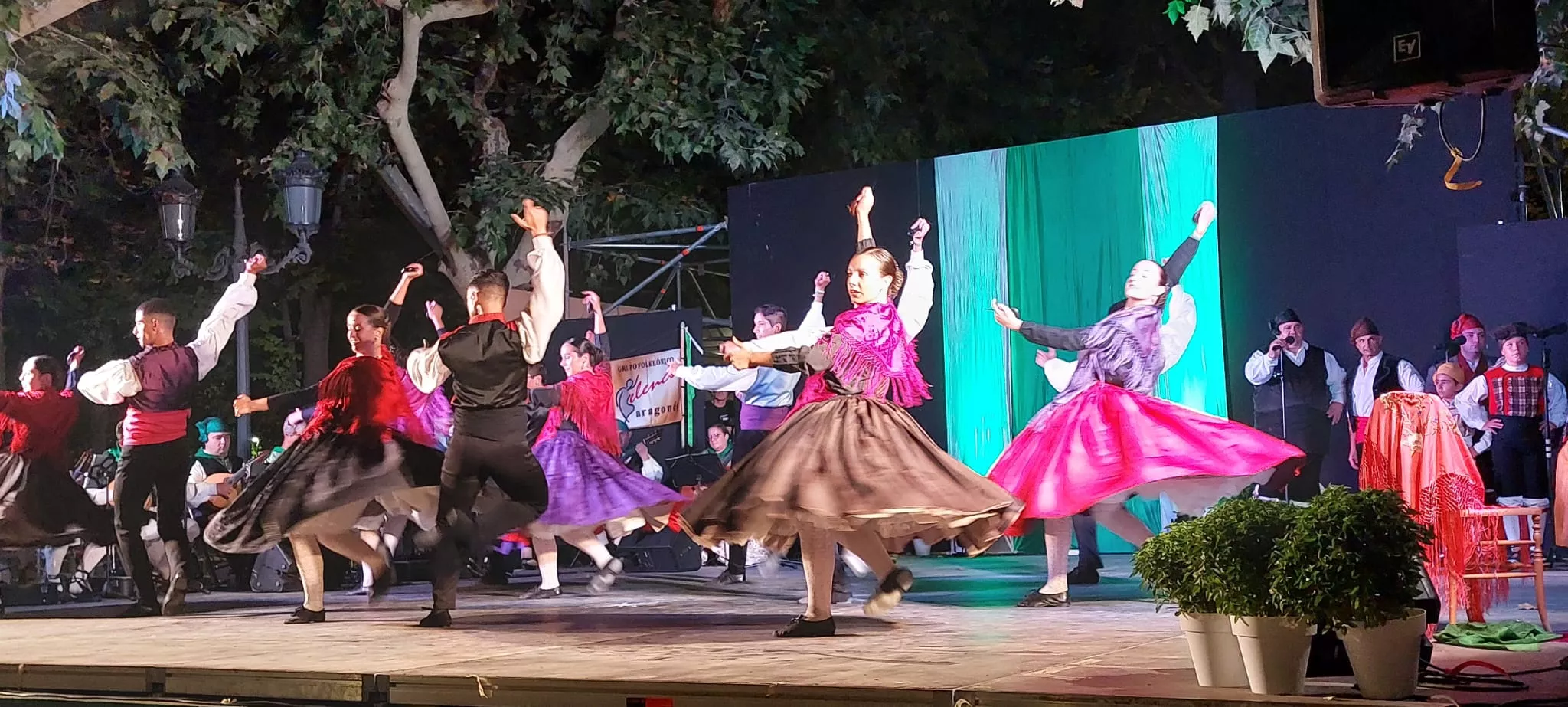 Elenco Aragonés en el Parque Miguel Servet