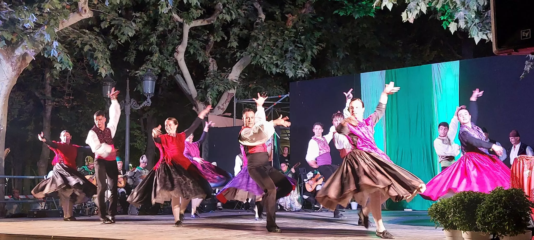 Elenco Aragonés en el Parque Miguel Servet