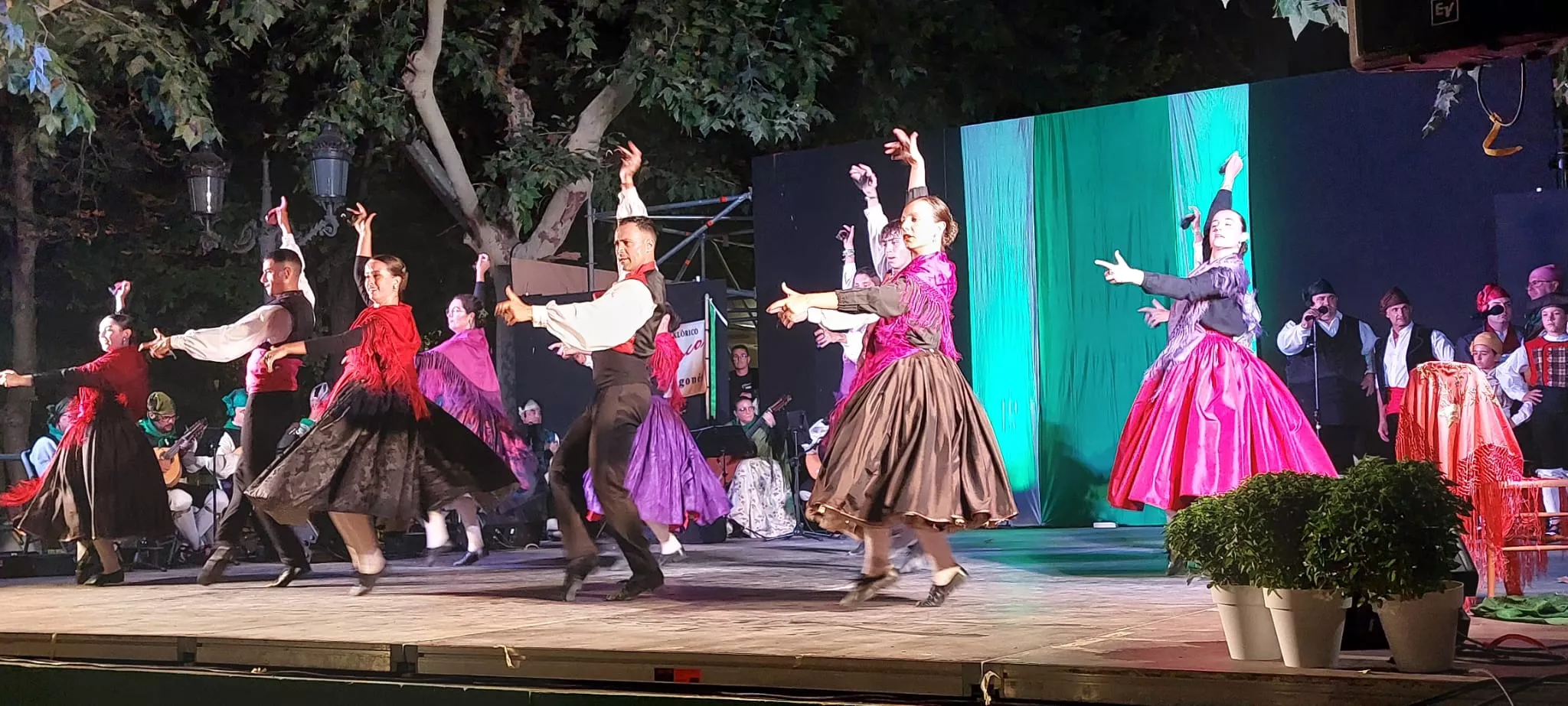 Elenco Aragonés en el Parque Miguel Servet