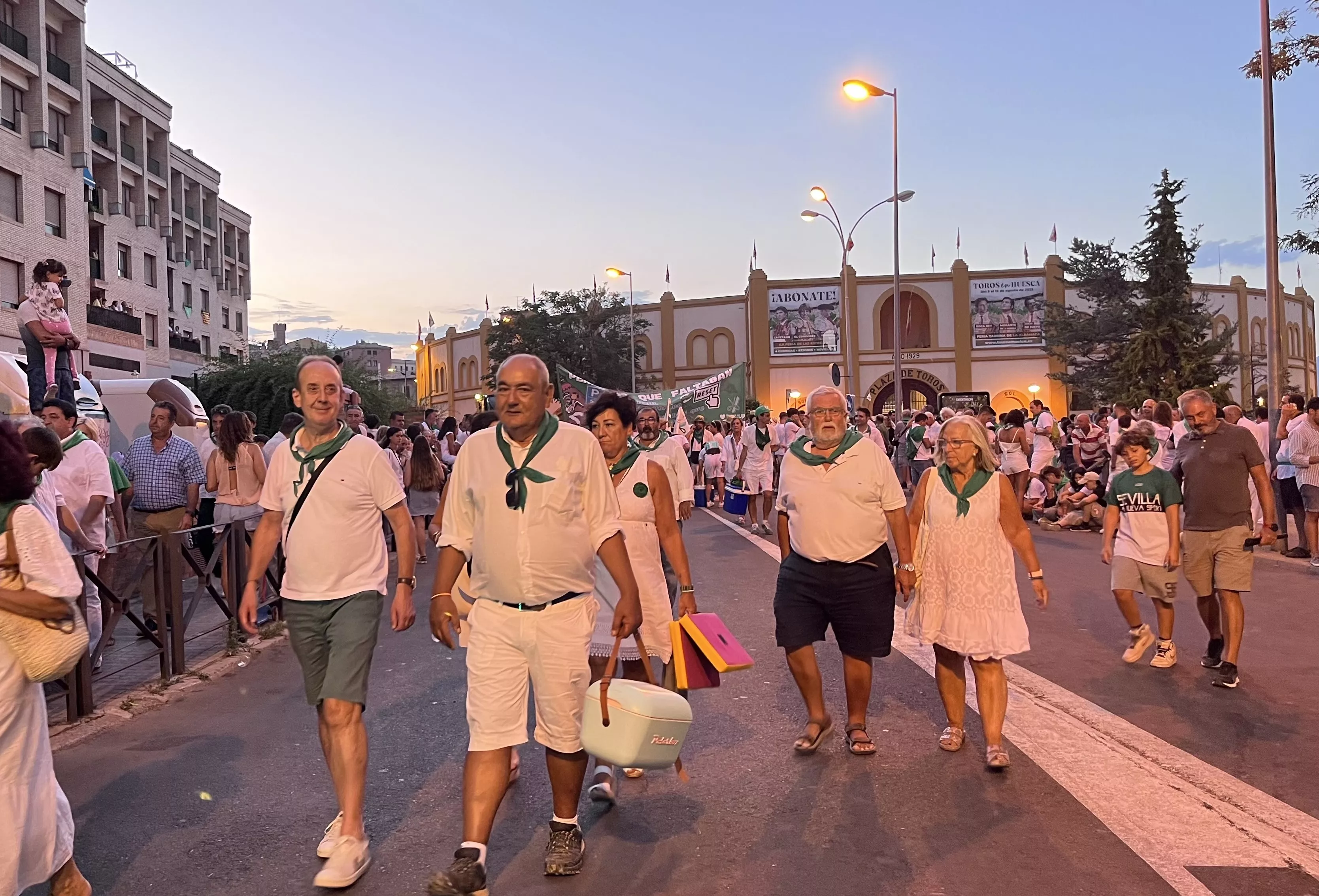 Salida de la plaza de toros en las fiestas de San Lorenzo. Foto: Mercedes Manterola