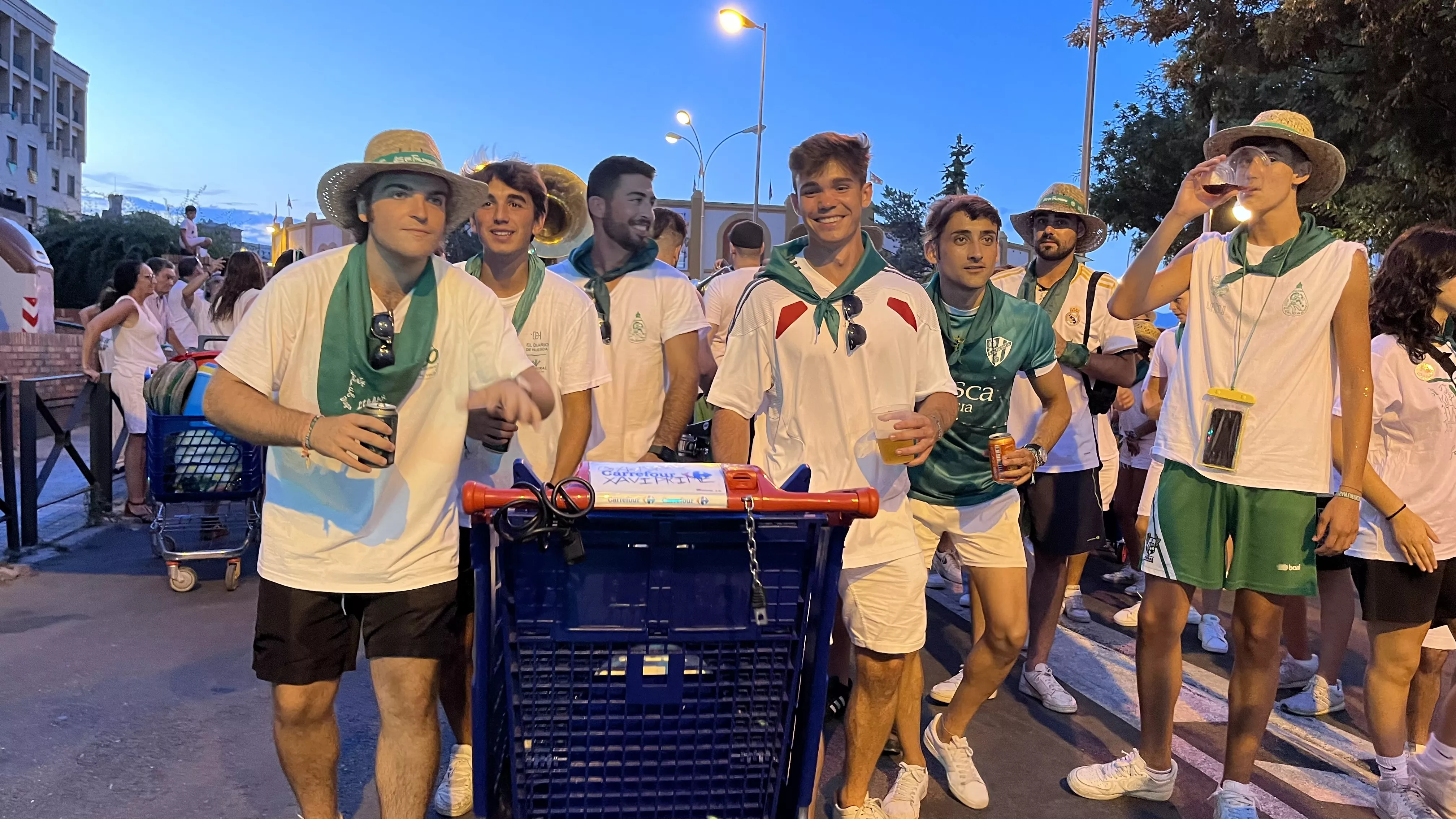 Salida de la plaza de toros en las fiestas de San Lorenzo. Foto: Mercedes Manterola