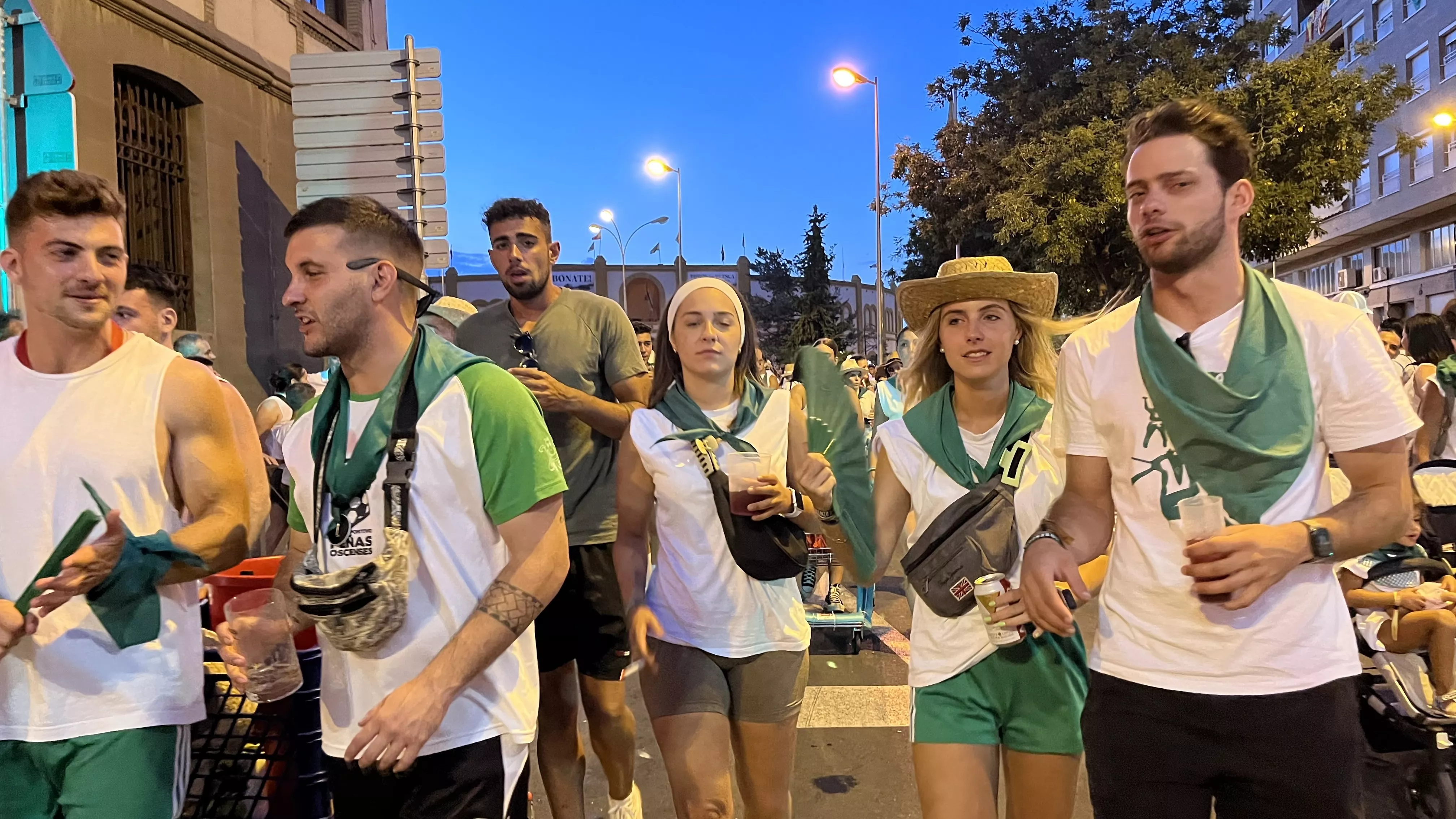 Salida de la plaza de toros en las fiestas de San Lorenzo. Foto: Mercedes Manterola