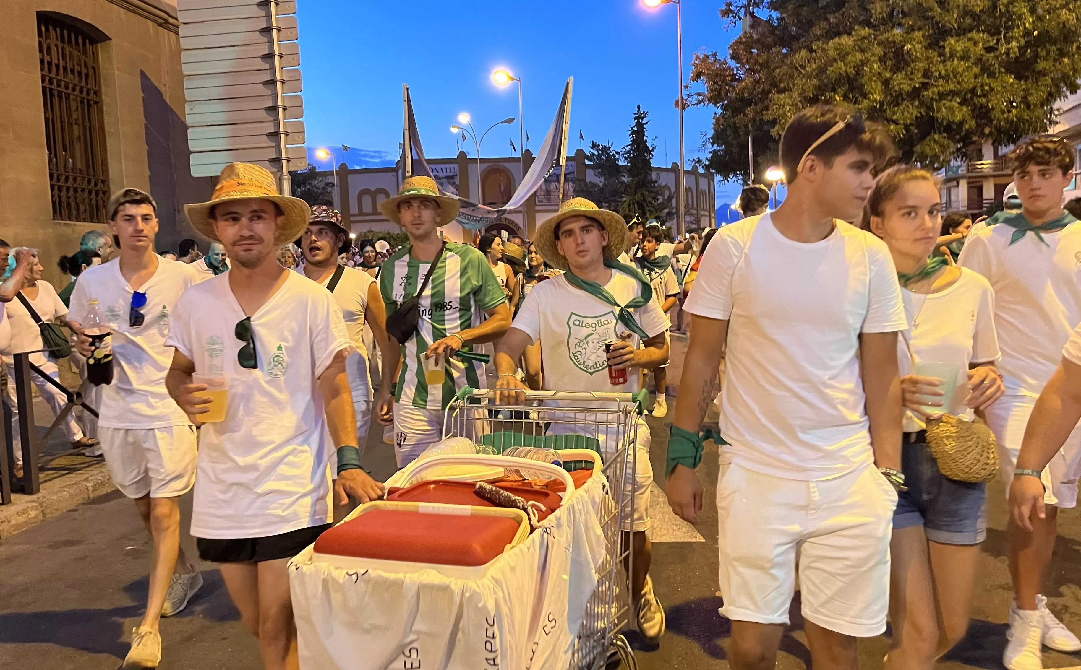 Salida de la plaza de toros en las fiestas de San Lorenzo. Foto: Mercedes Manterola