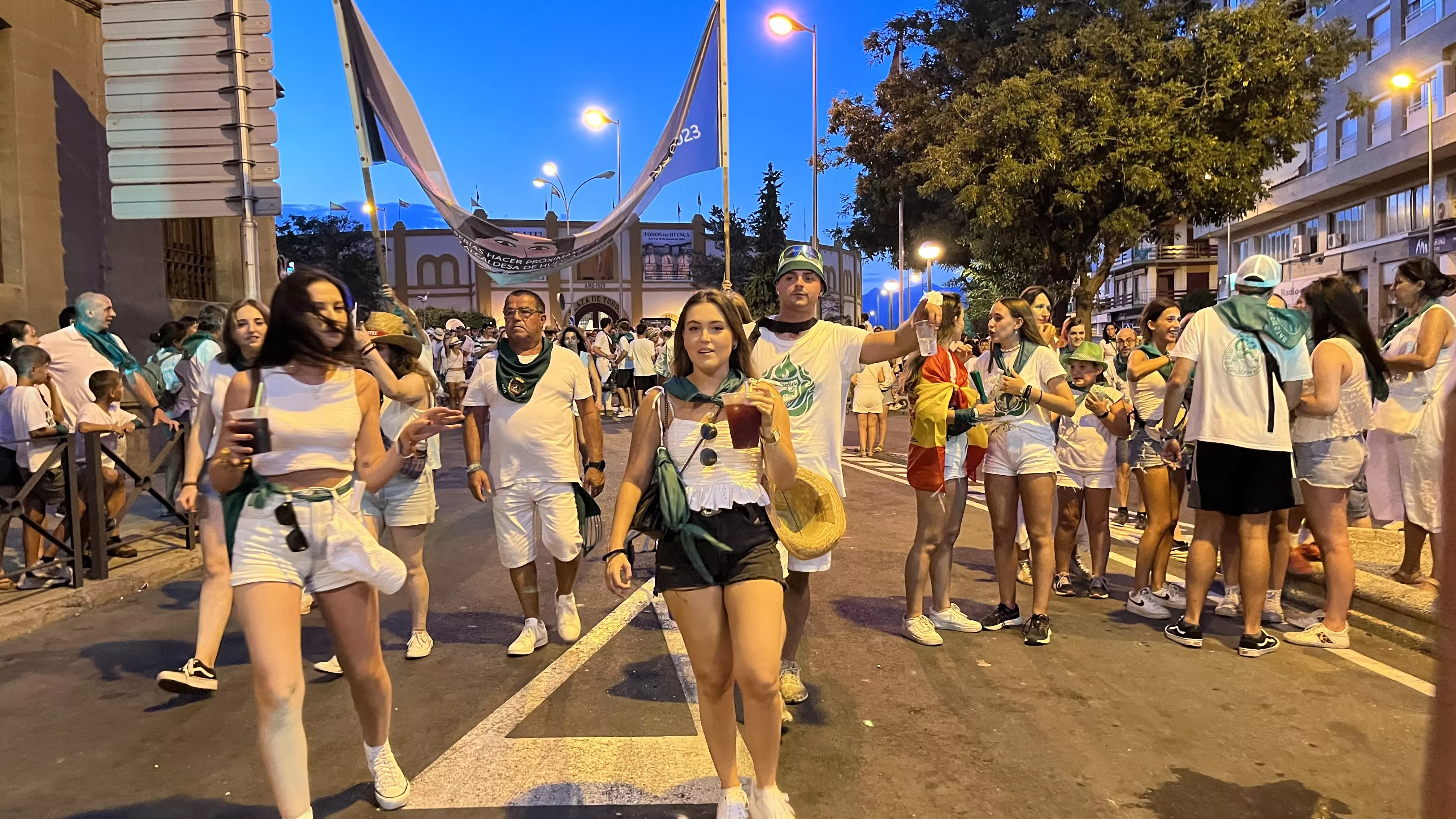 Salida de la plaza de toros en las fiestas de San Lorenzo. Foto: Mercedes Manterola