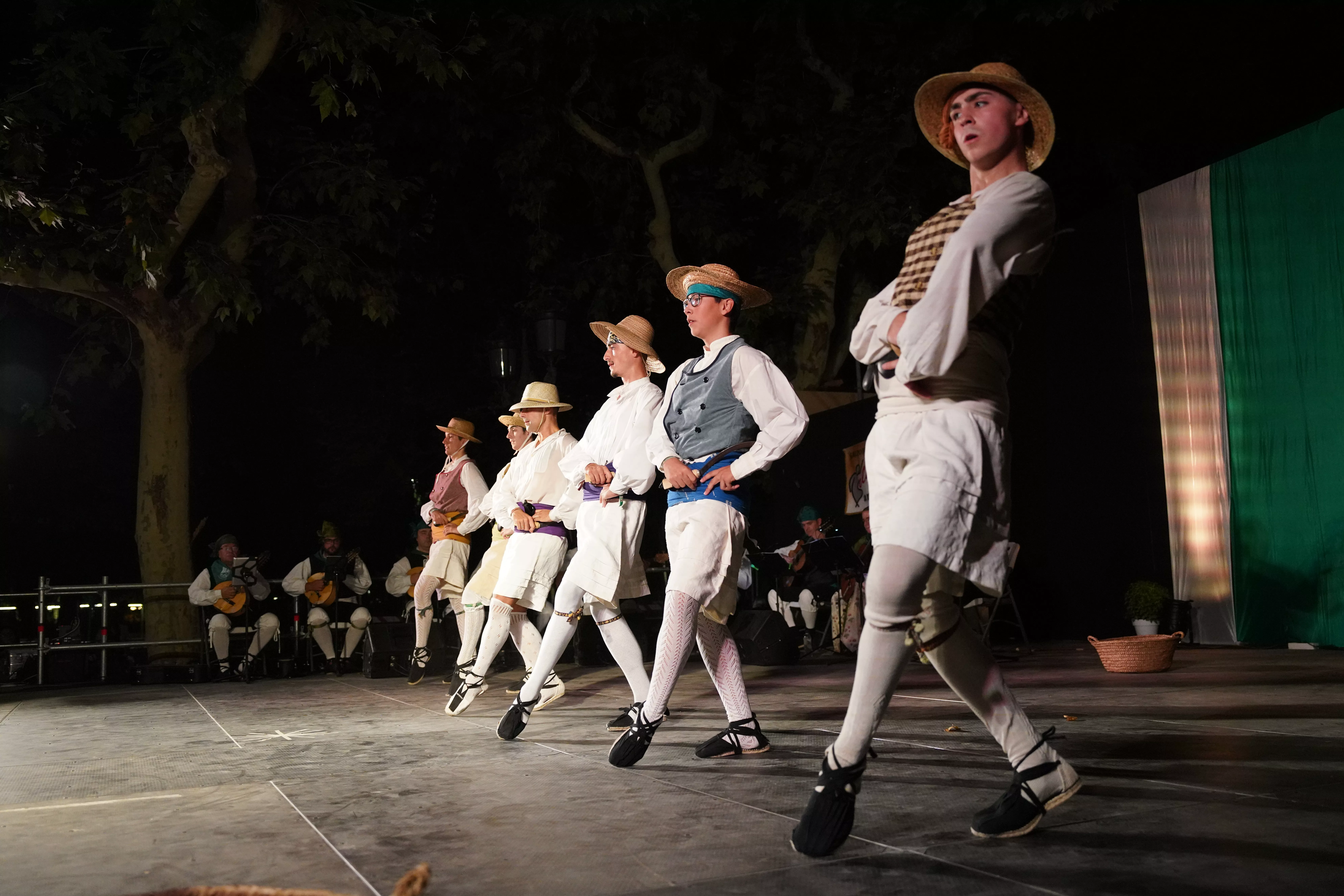 Elenco Aragonés en el Parque Miguel Servet. Foto José Antonio Terrón