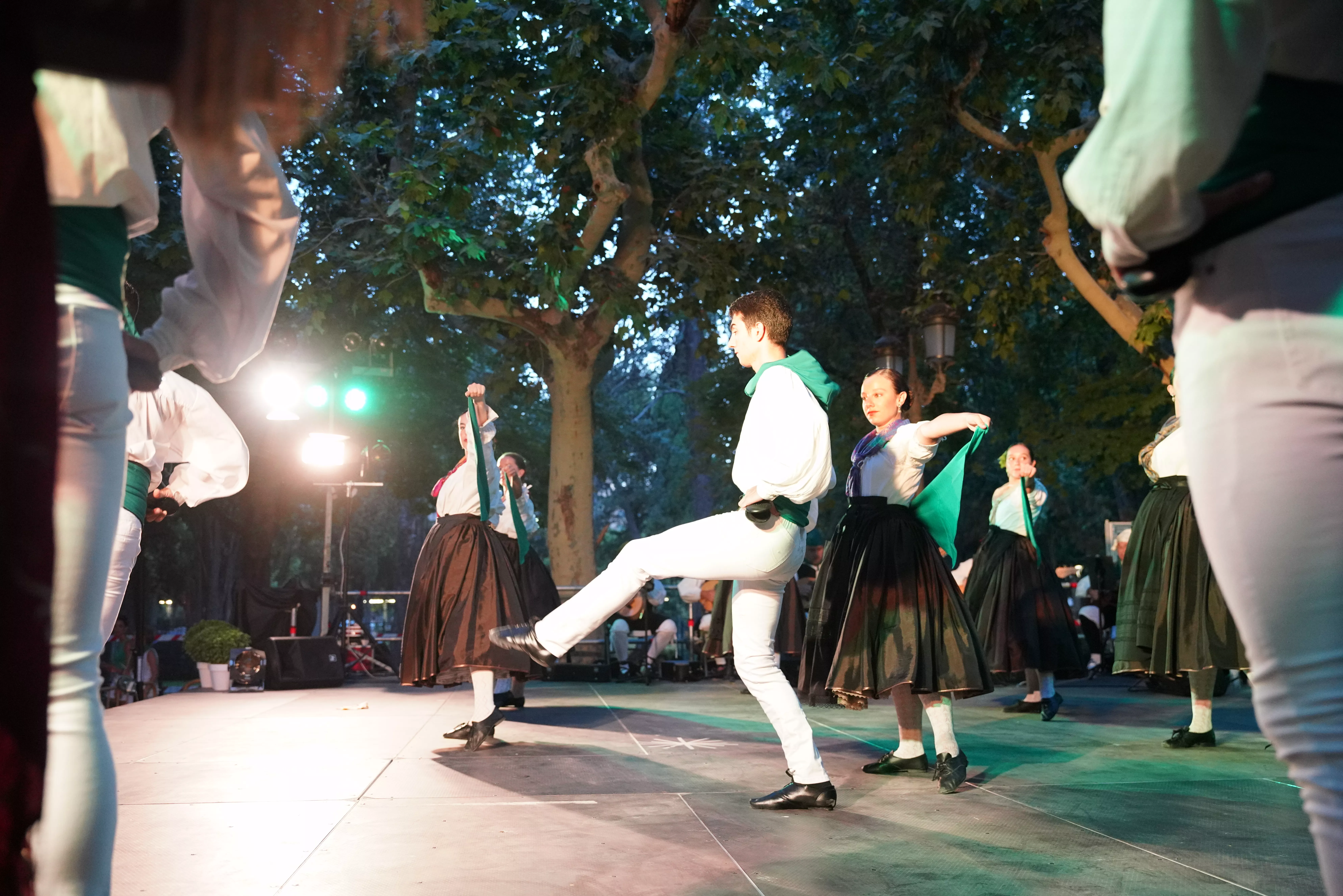 Elenco Aragonés en el Parque Miguel Servet. Foto José Antonio Terrón