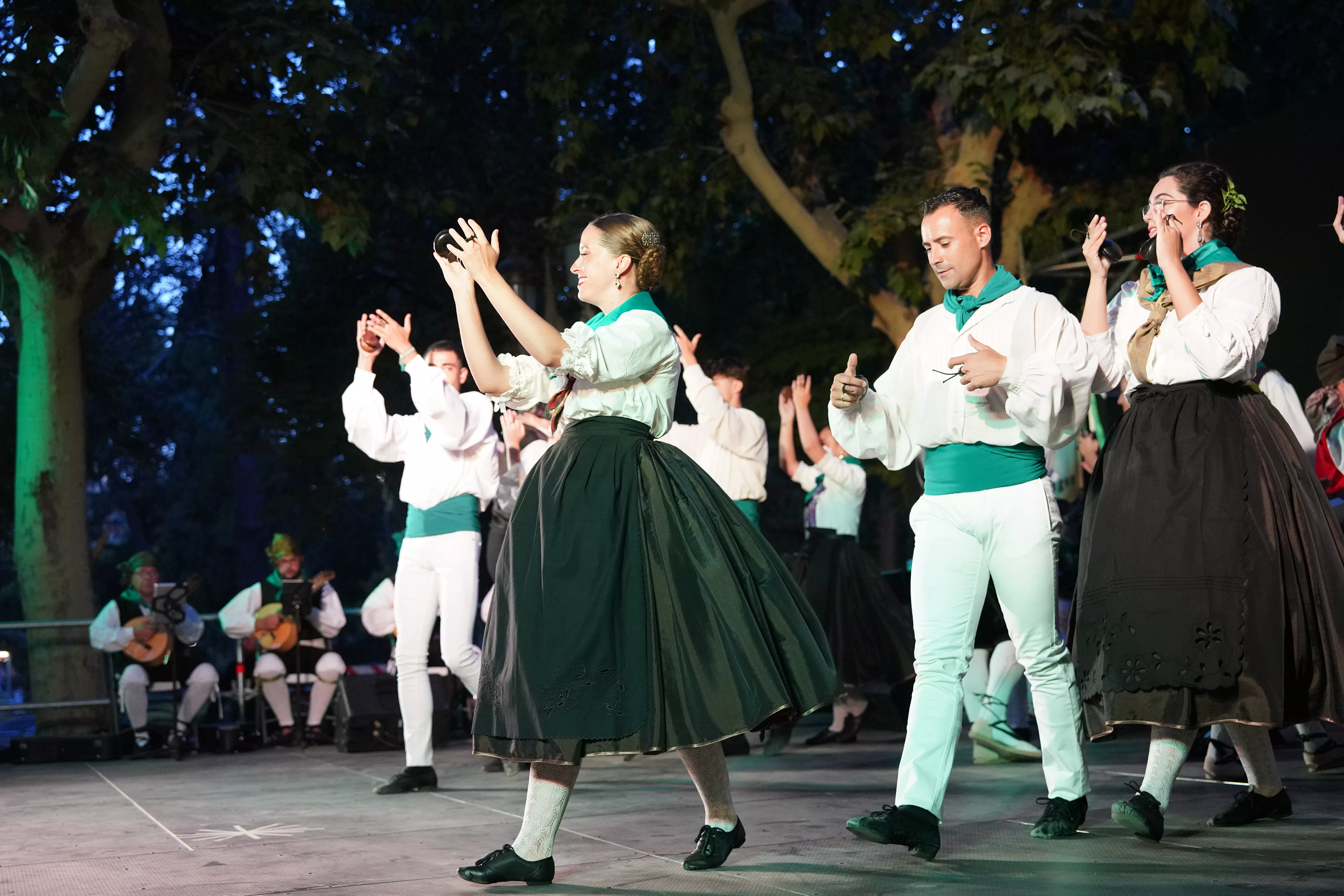 Elenco Aragonés en el Parque Miguel Servet. Foto José Antonio Terrón