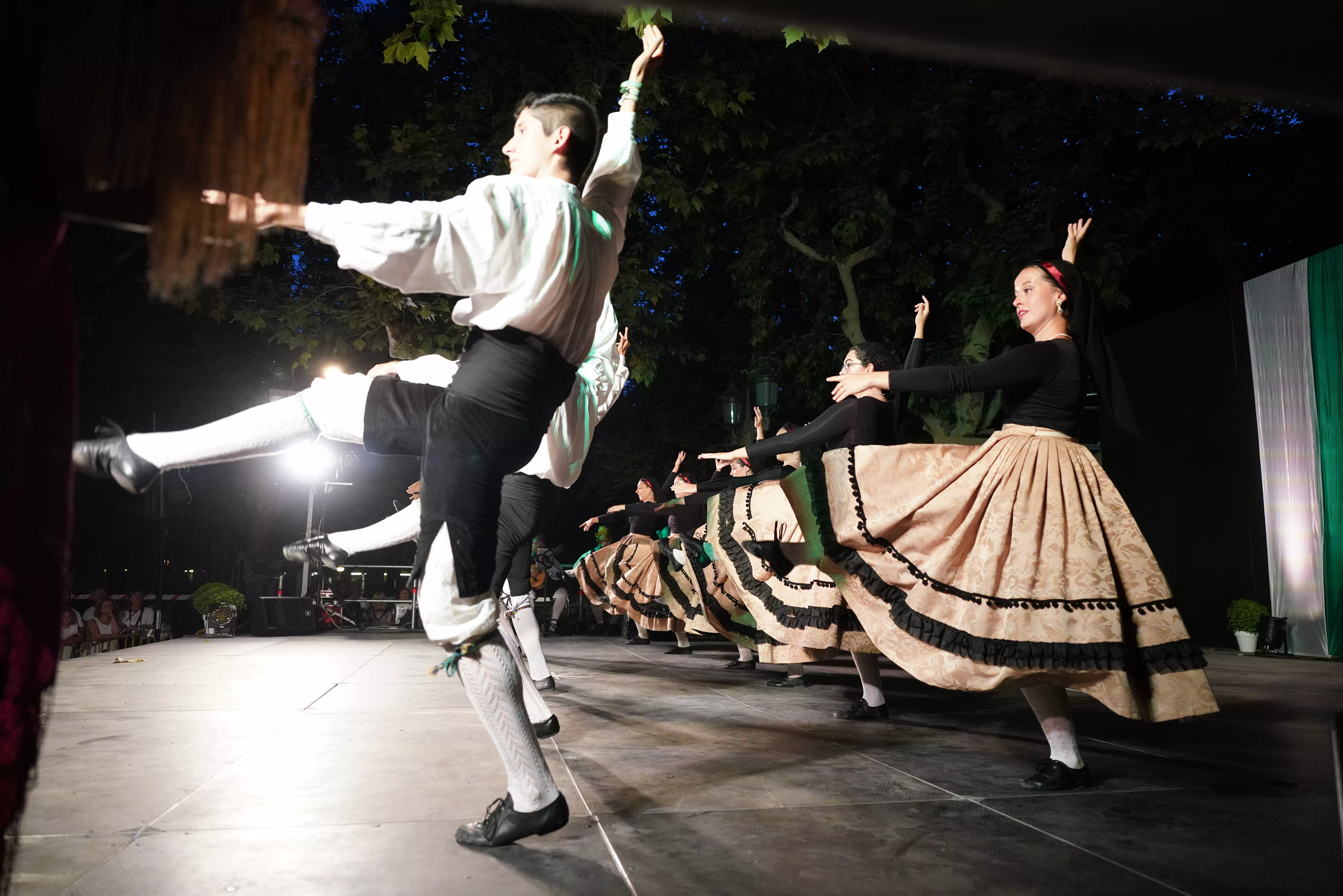 Elenco Aragonés en el Parque Miguel Servet. Foto José Antonio Terrón