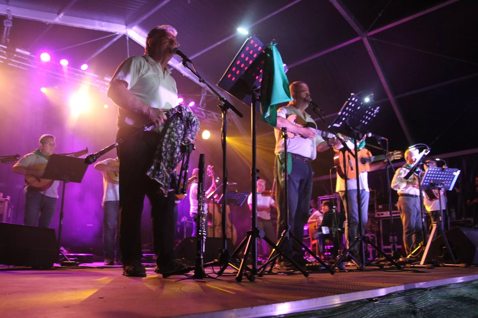 Concierto de la Ronda de Boltaña en las fiestas de San Lorenzo. Foto Carlos Neofato 