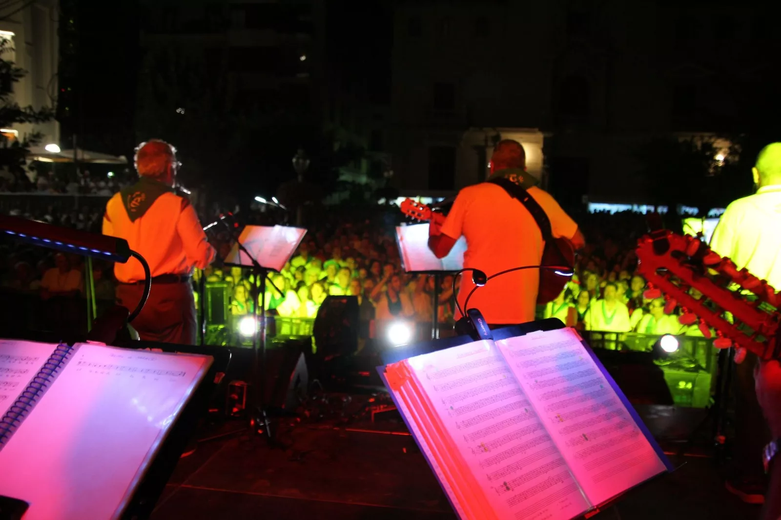 Concierto de la Ronda de Boltaña en las fiestas de San Lorenzo. Foto Carlos Neofato 