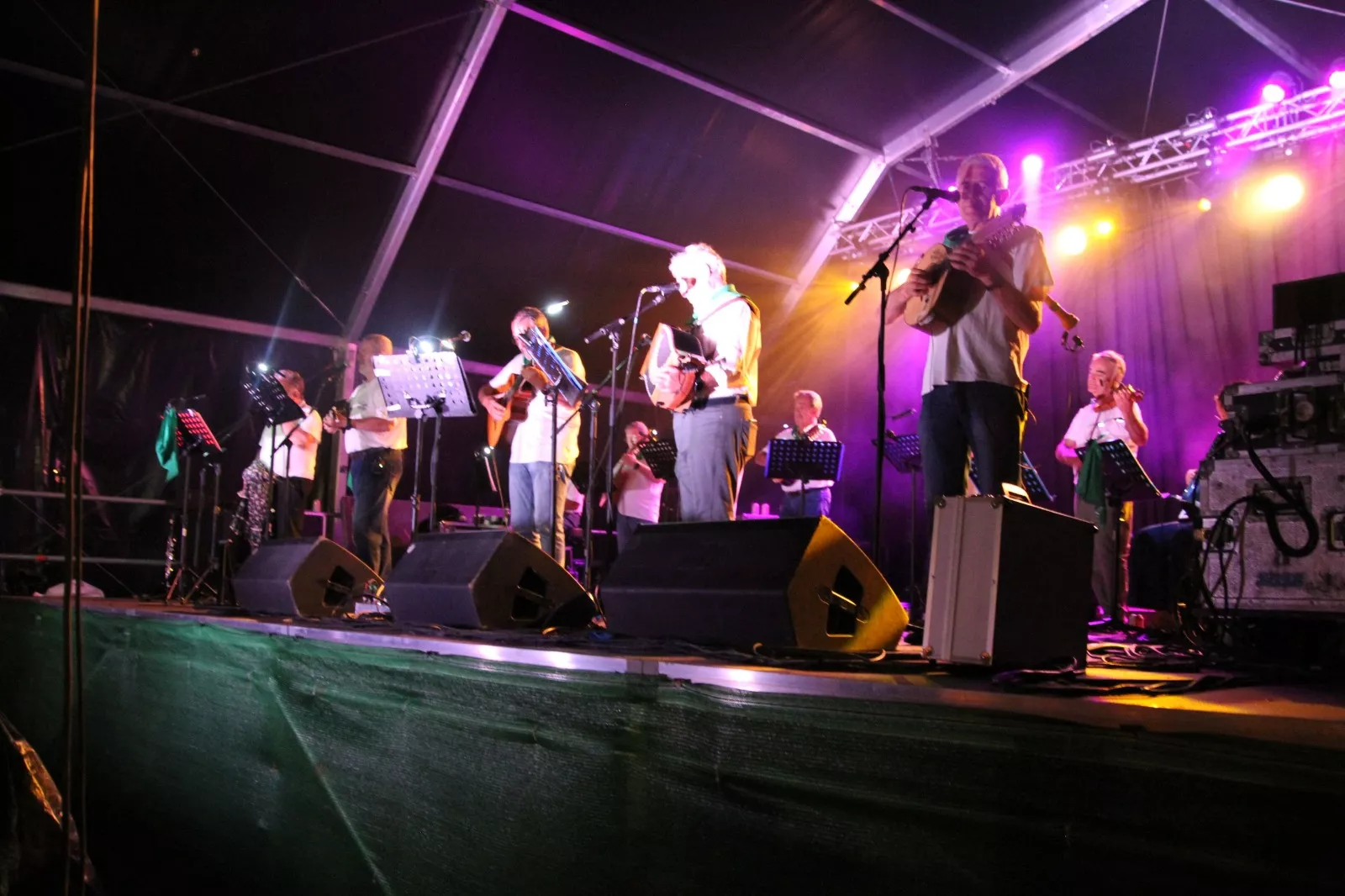 Concierto de la Ronda de Boltaña en las fiestas de San Lorenzo. Foto Carlos Neofato 