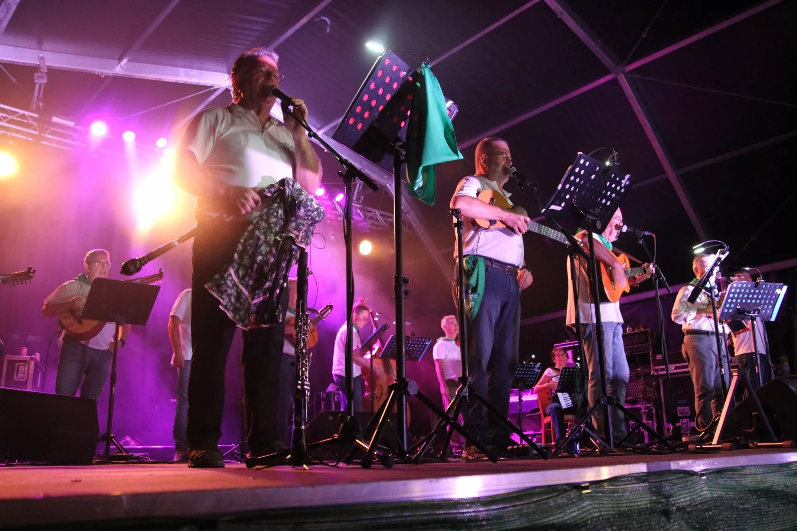 Concierto de la Ronda de Boltaña en las fiestas de San Lorenzo. Foto Carlos Neofato 