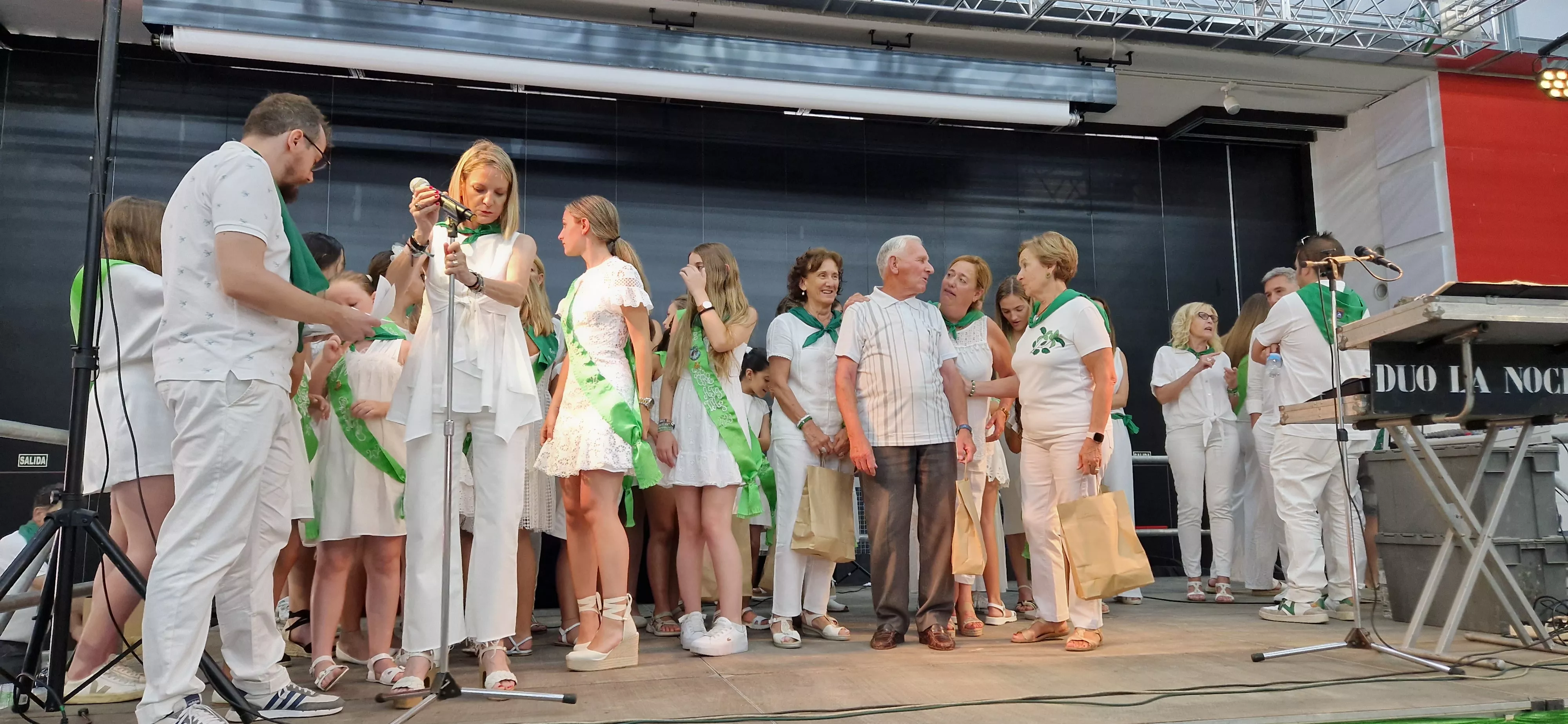 Fiesta homenaje a las personas mayores. Foto Myriam Martínez 