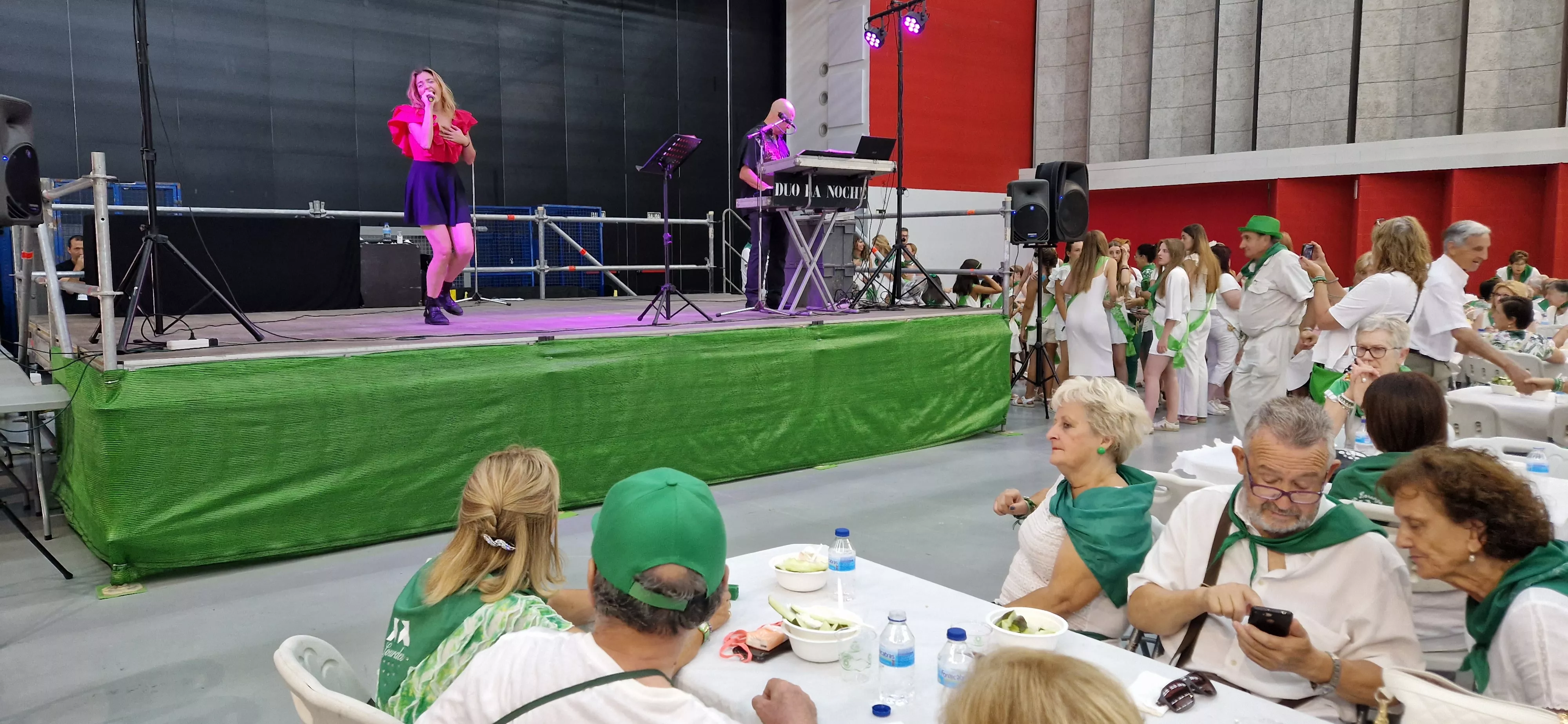 Fiesta homenaje a las personas mayores. Foto Myriam Martínez 