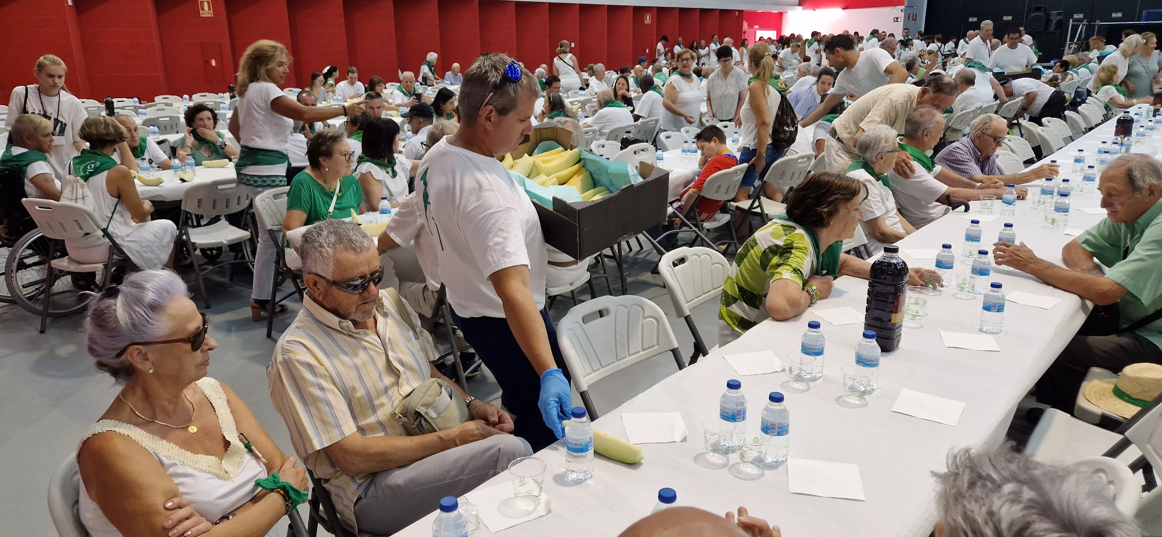 Fiesta homenaje a las personas mayores. Foto Myriam Martínez 