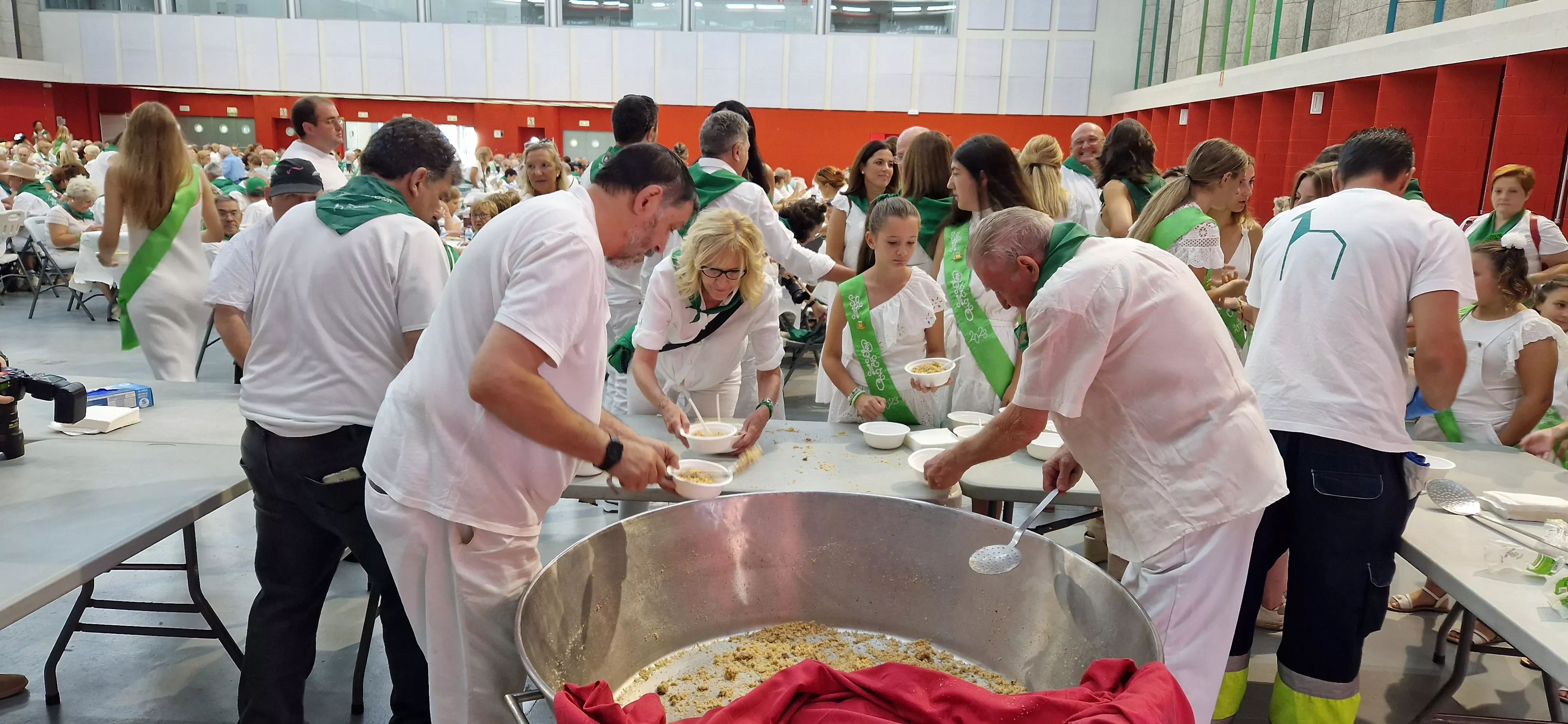 Fiesta homenaje a las personas mayores. Foto Myriam Martínez 