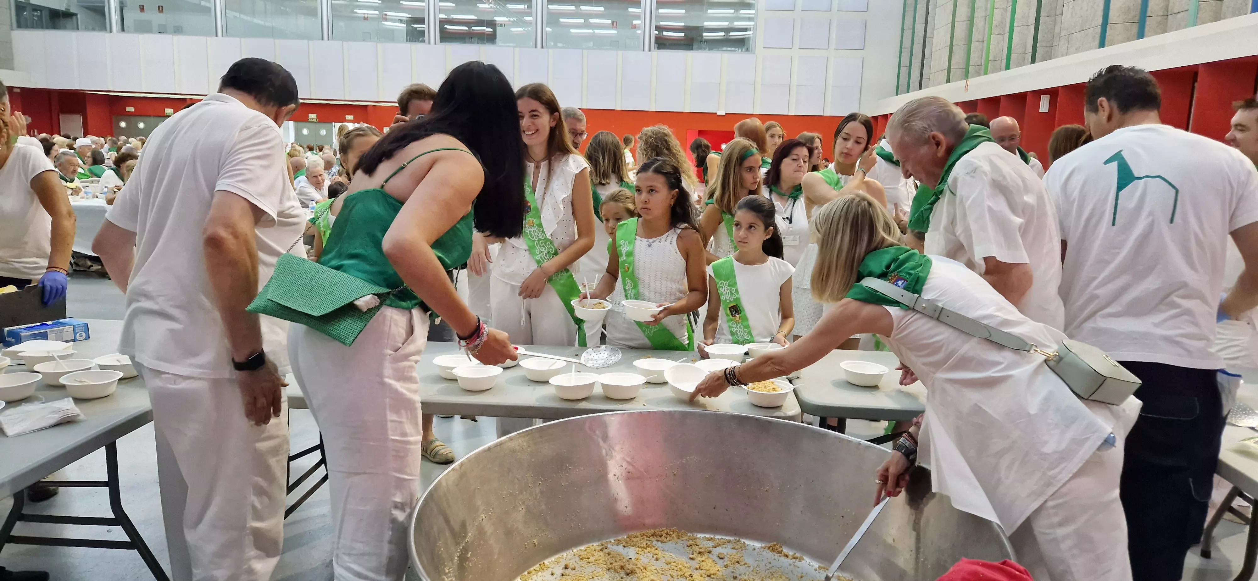 Fiesta homenaje a las personas mayores. Foto Myriam Martínez 