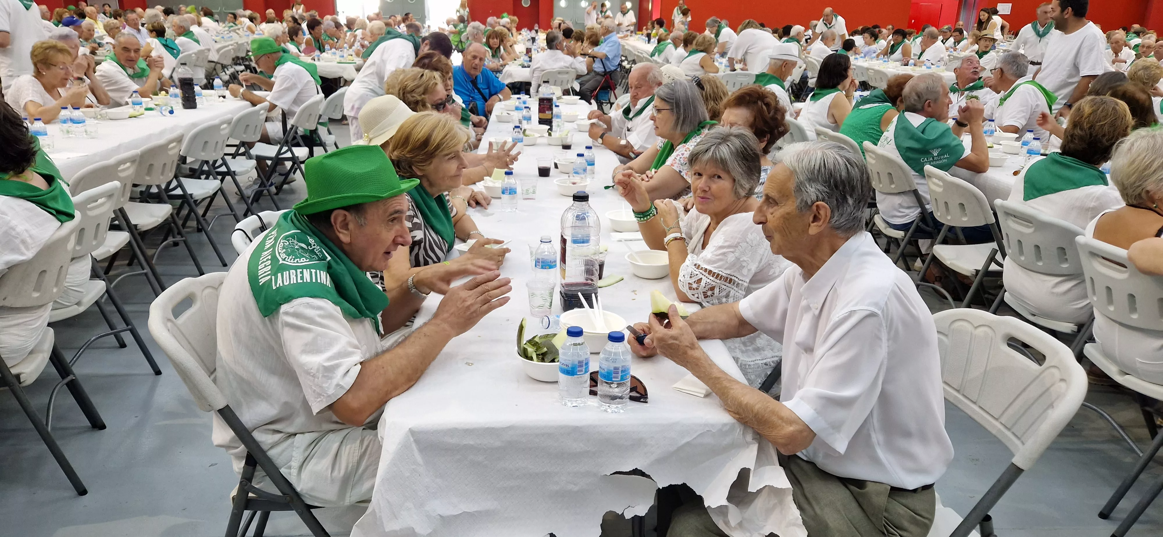 Fiesta homenaje a las personas mayores. Foto Myriam Martínez 
