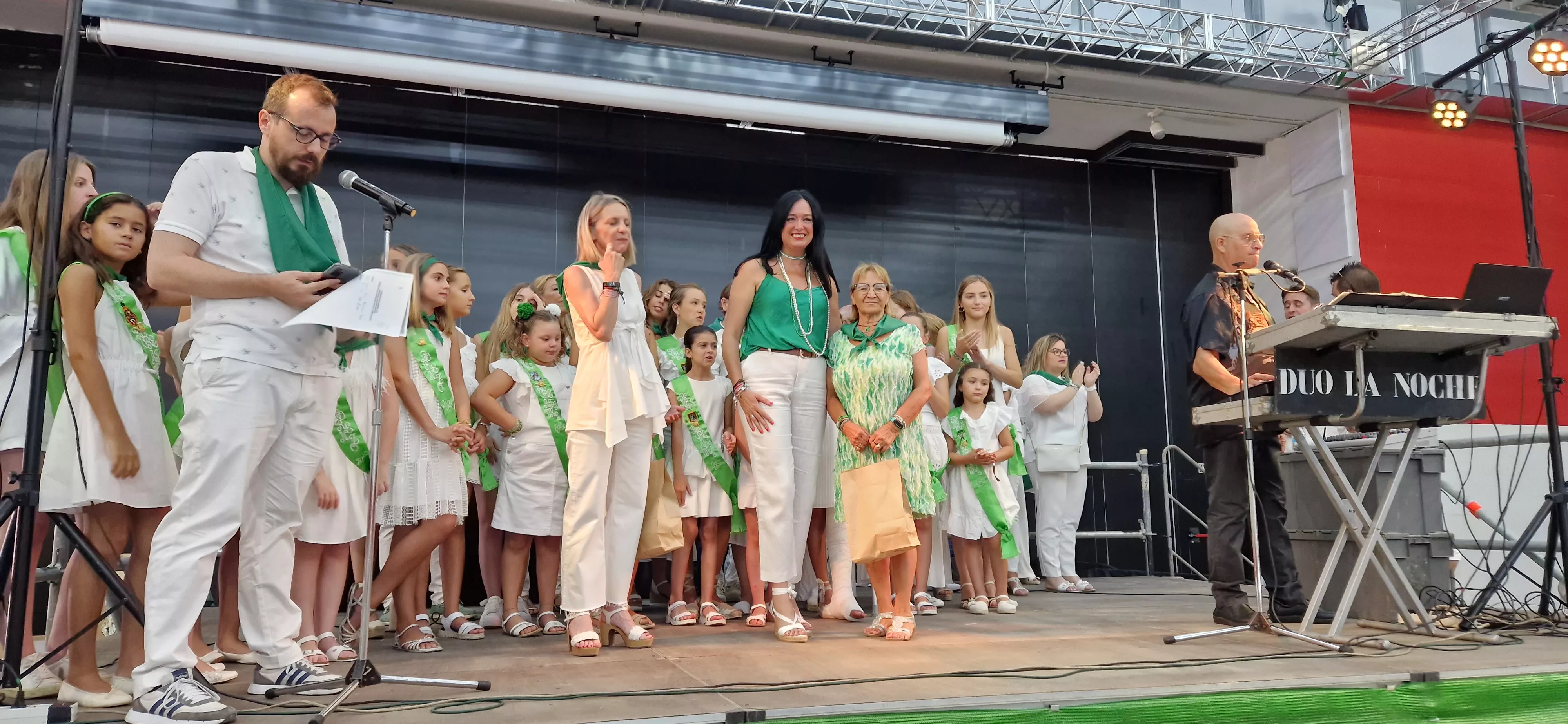 Fiesta homenaje a las personas mayores. Foto Myriam Martínez 