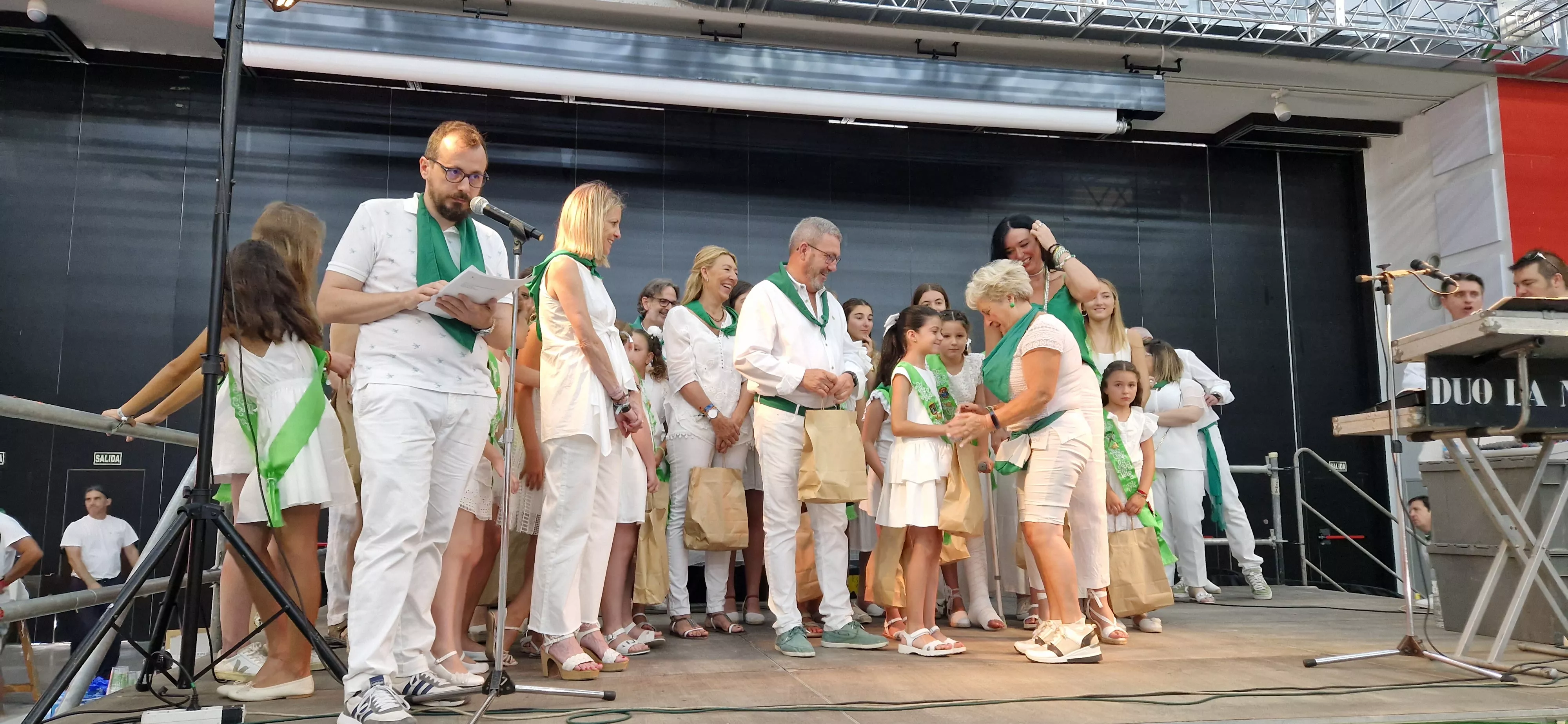 Fiesta homenaje a las personas mayores. Foto Myriam Martínez 