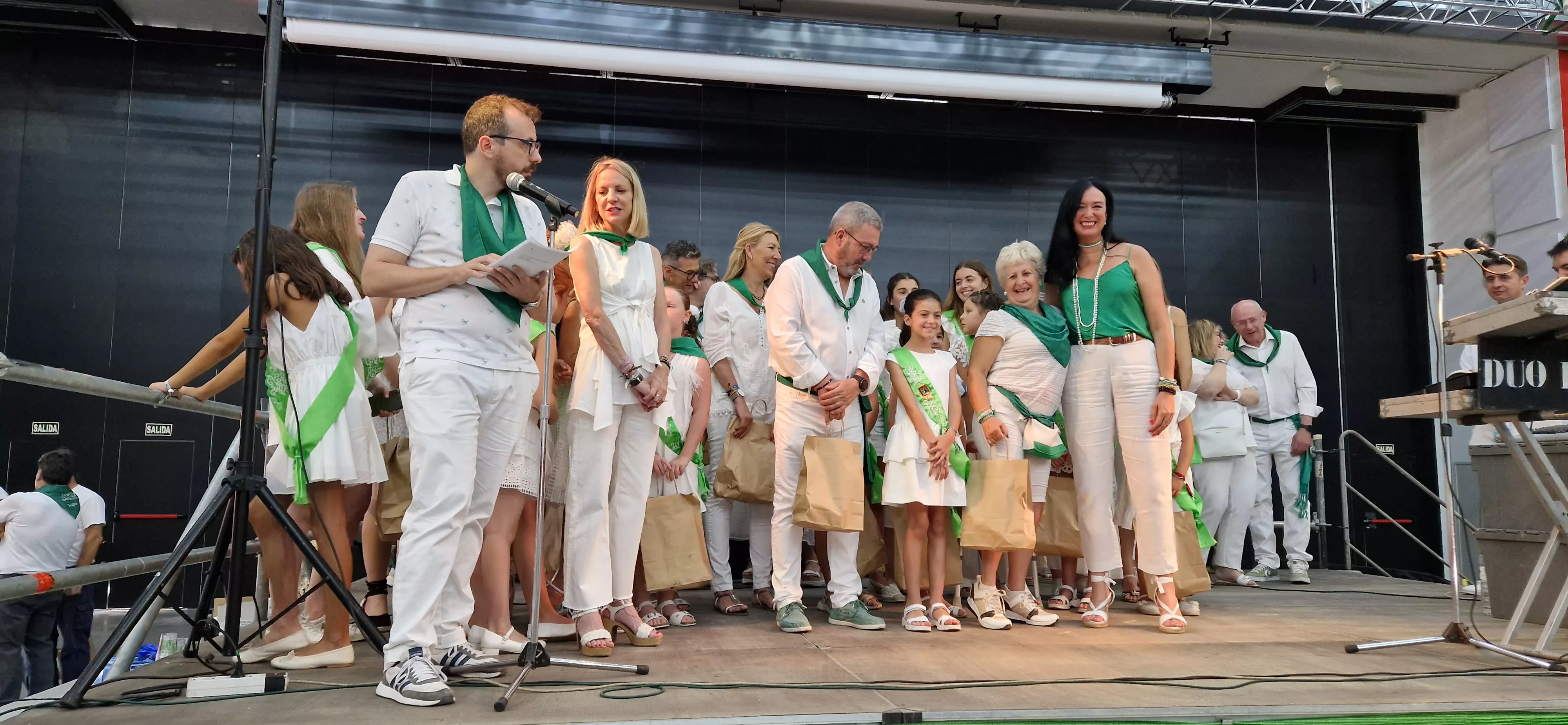 Fiesta homenaje a las personas mayores. Foto Myriam Martínez 