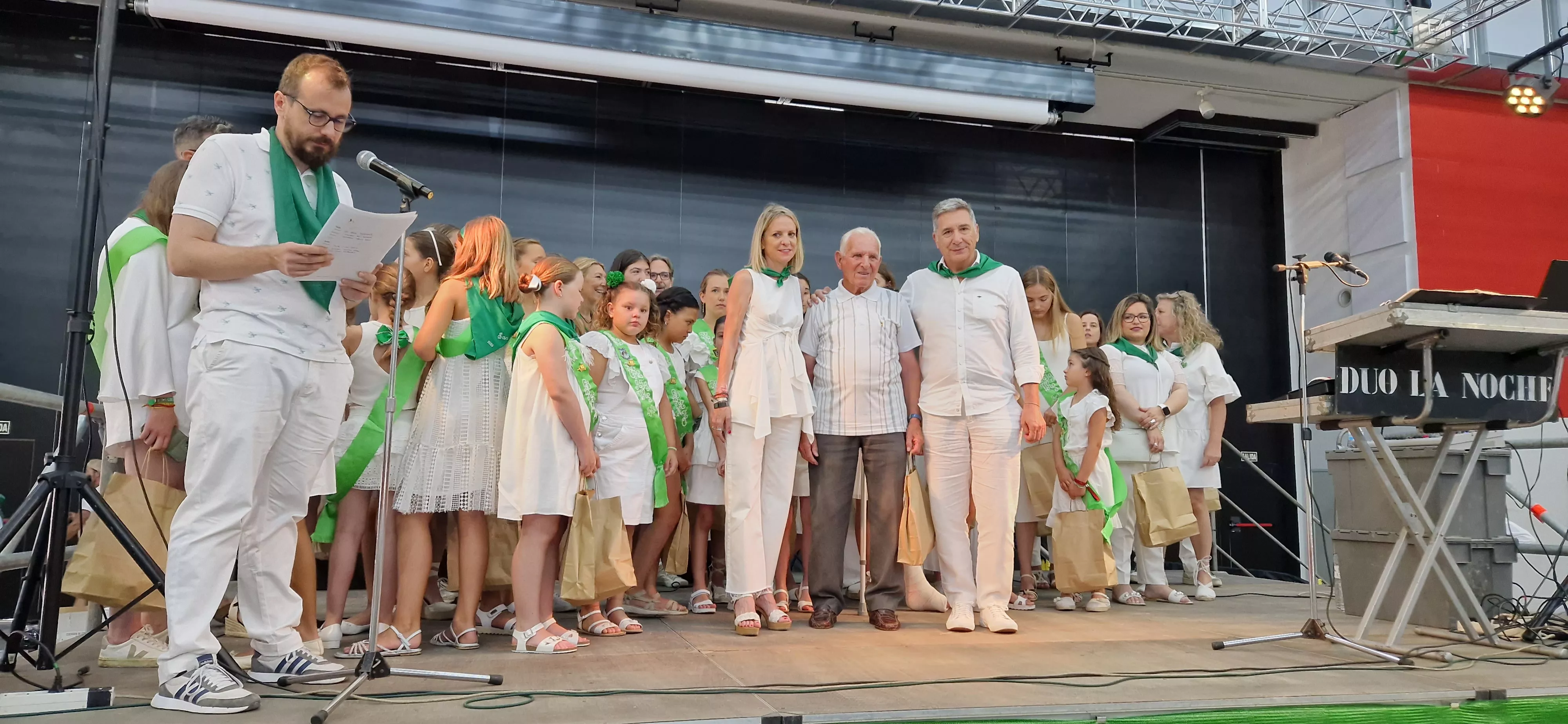 Fiesta homenaje a las personas mayores. Foto Myriam Martínez 