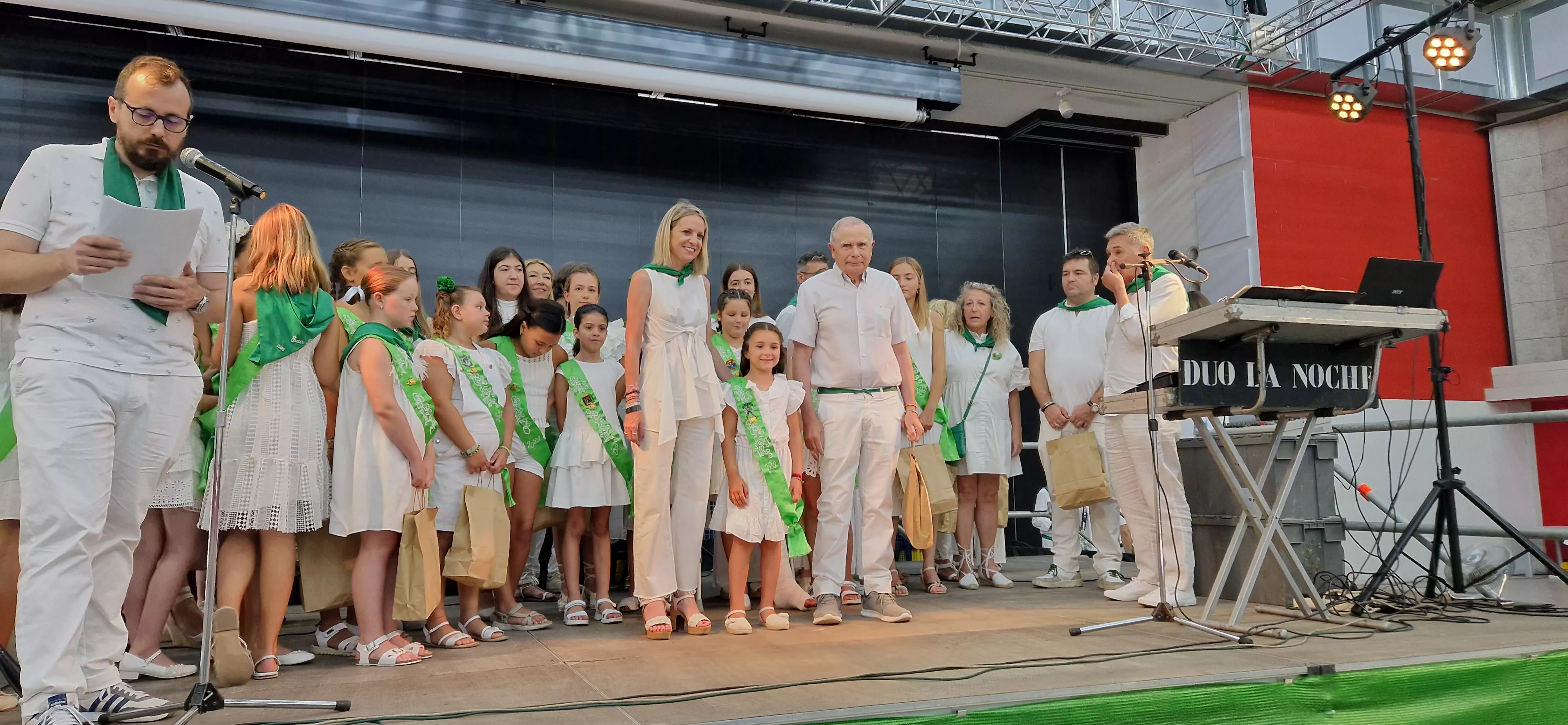 Fiesta homenaje a las personas mayores. Foto Myriam Martínez 