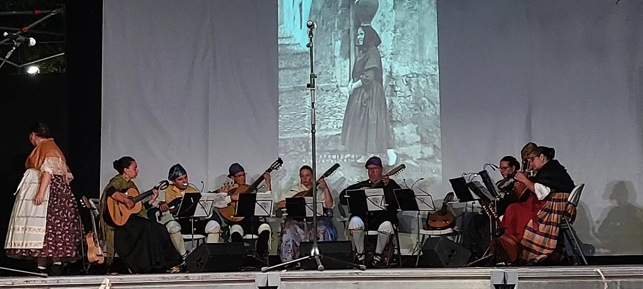 Actuación de Estirpe de Aragonia