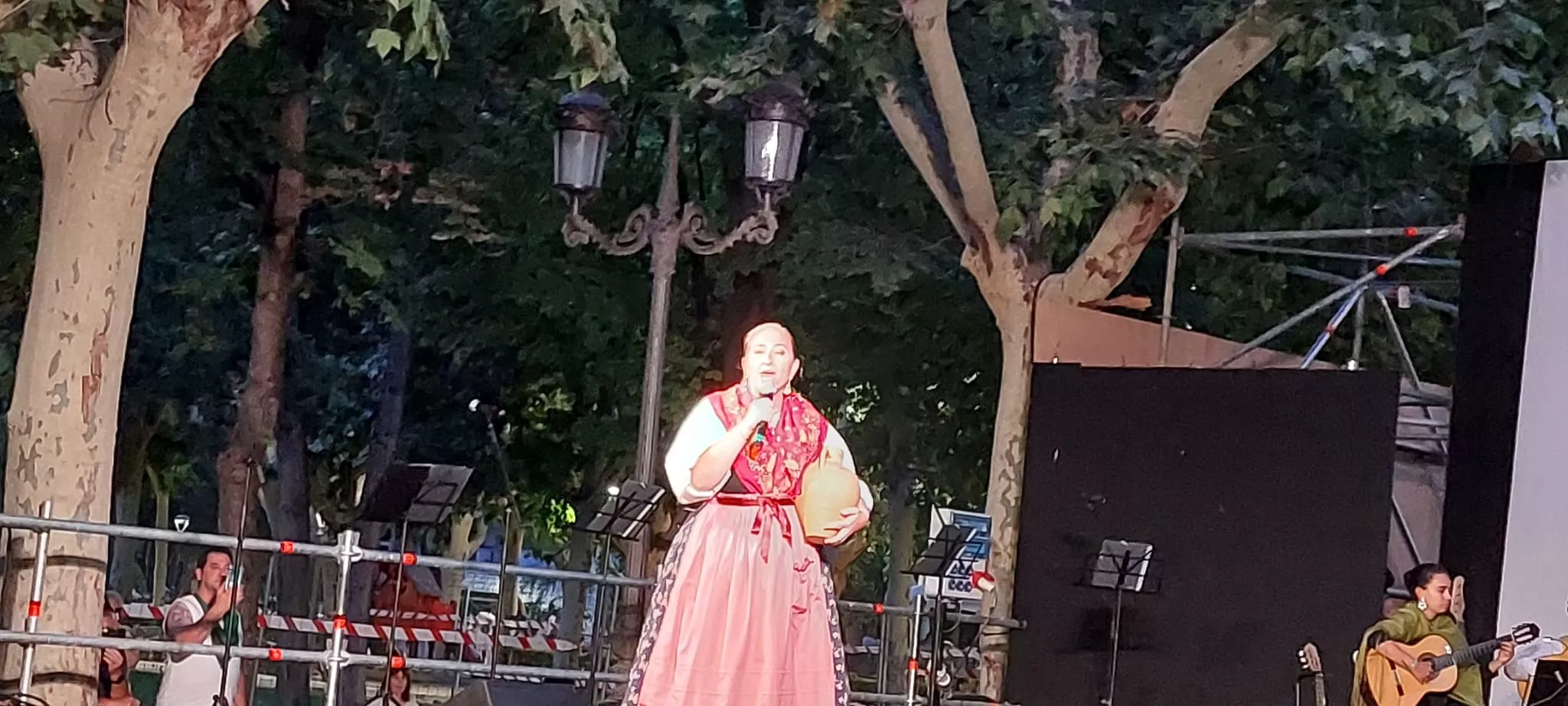 Actuación de Estirpe de Aragonia