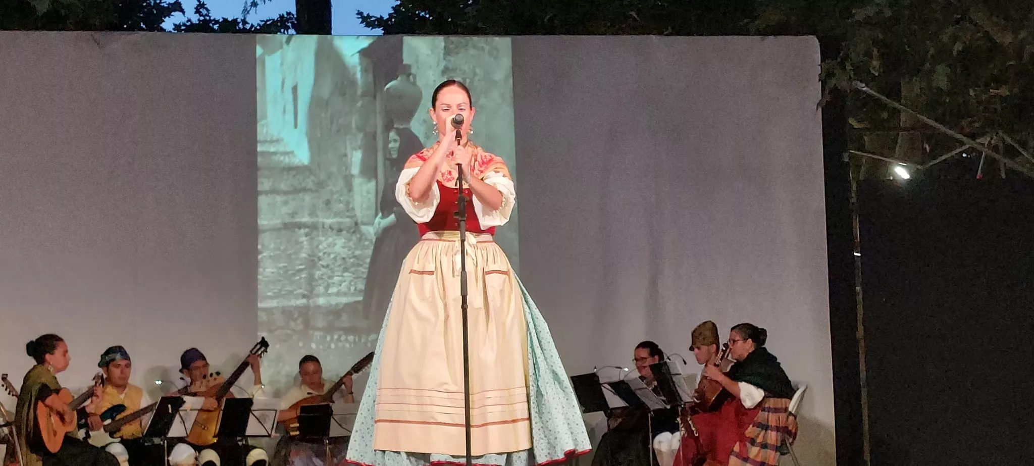 Actuación de Estirpe de Aragonia