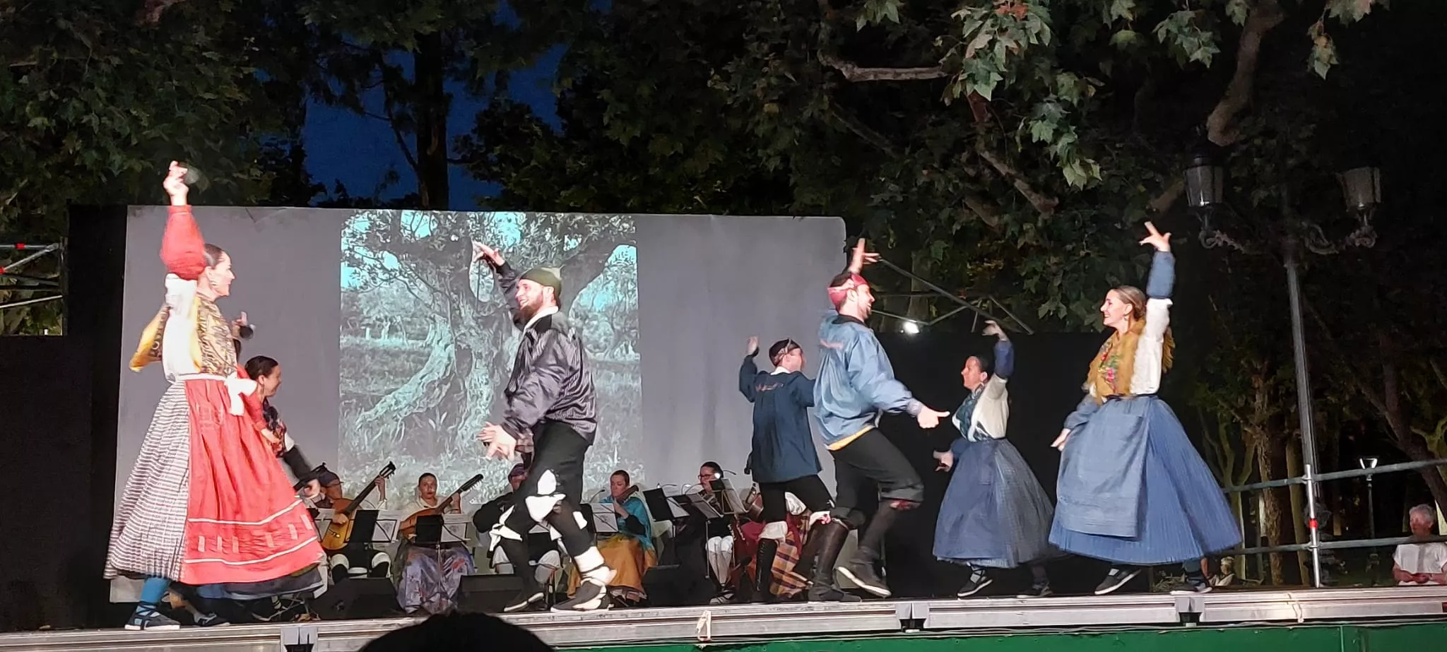 Actuación de Estirpe de Aragonia