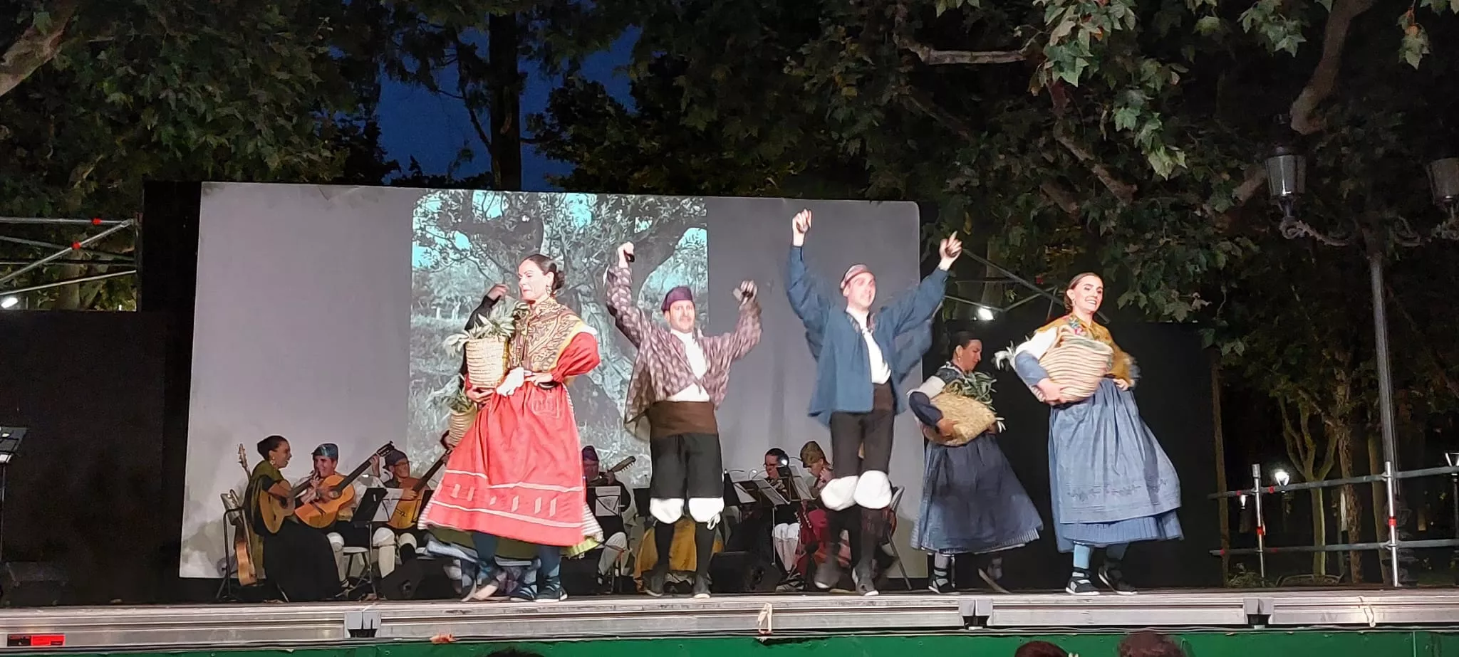 Actuación de Estirpe de Aragonia