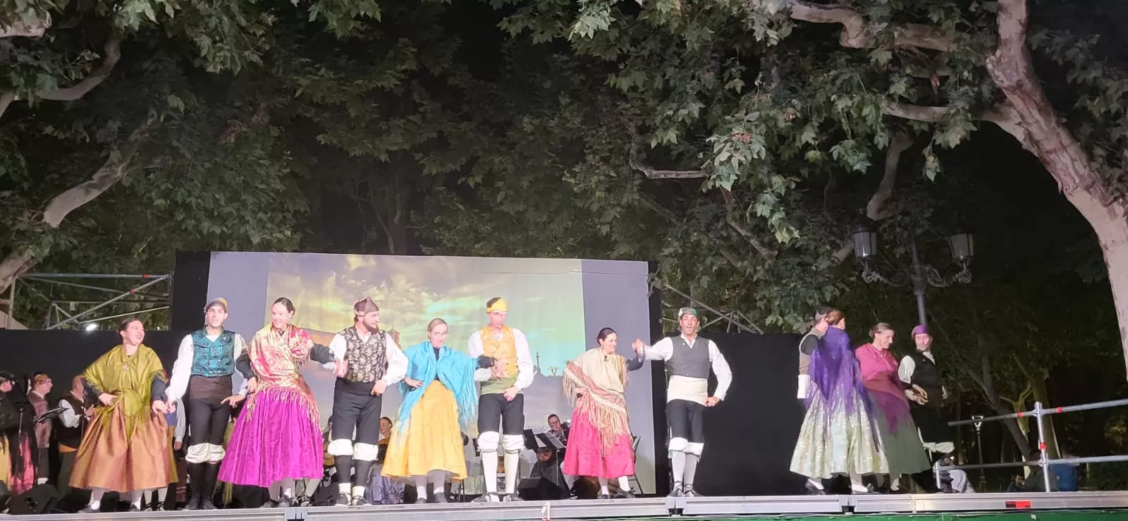 Actuación de Estirpe de Aragonia