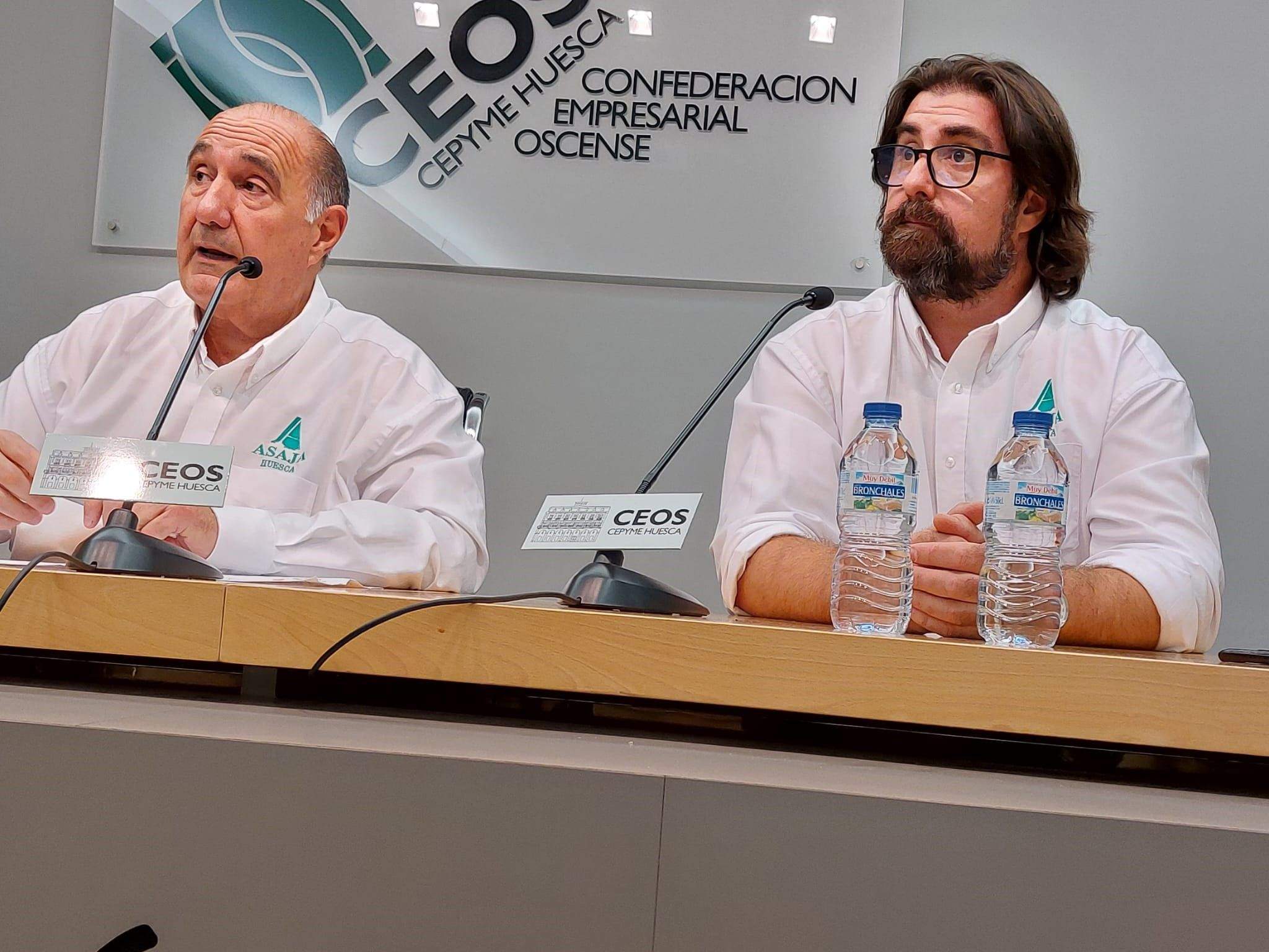 José Fernando Luna y Gerardo Torralba, en la presentación por Asaja de la situación de la siembra del cereal.