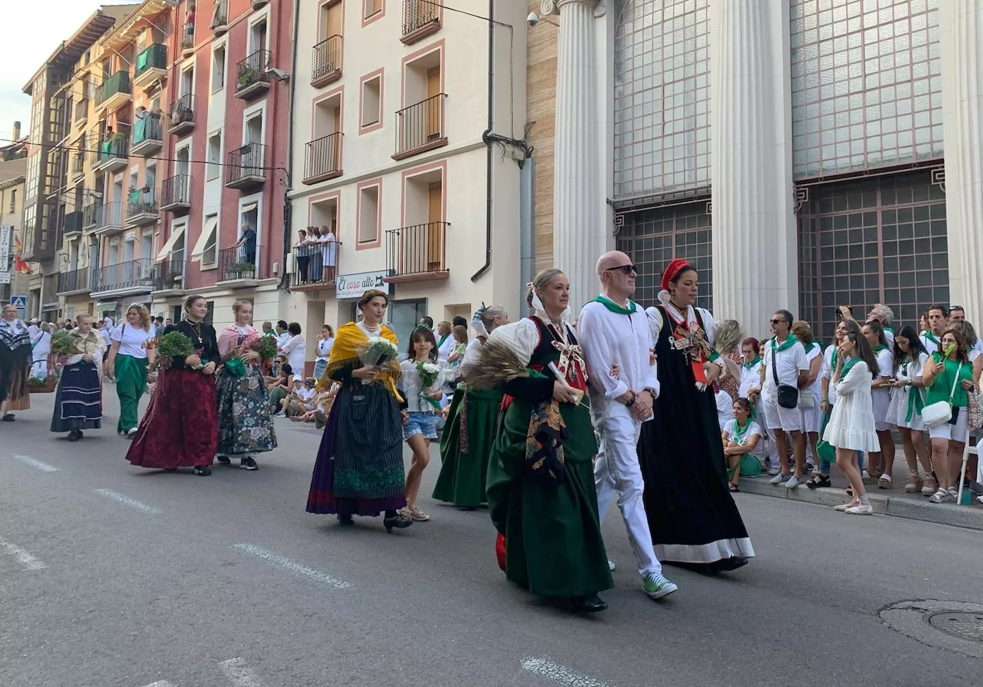 Ofrenda de Flores y Frutos a San Lorenzo. Foto Myriam Martínez