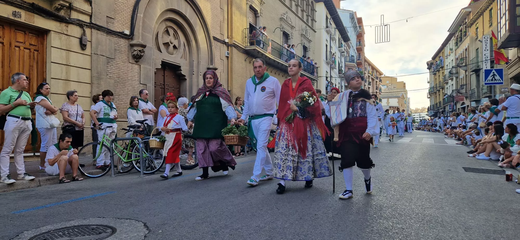 Ofrenda de Flores y Frutos a San Lorenzo. Foto Myriam Martínez