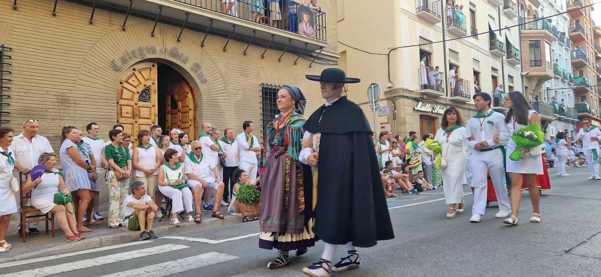 Ofrenda de Flores y Frutos a San Lorenzo. Foto Myriam Martínez