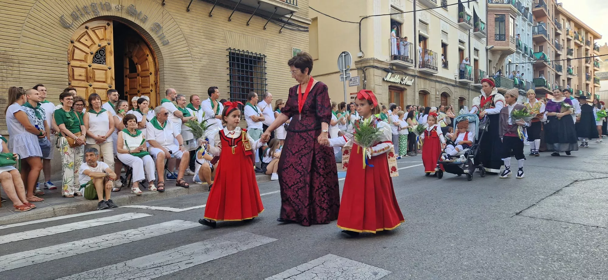 Ofrenda de Flores y Frutos a San Lorenzo. Foto Myriam Martínez