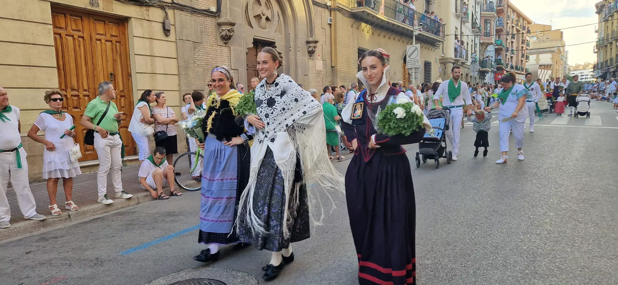 Ofrenda de Flores y Frutos a San Lorenzo. Foto Myriam Martínez