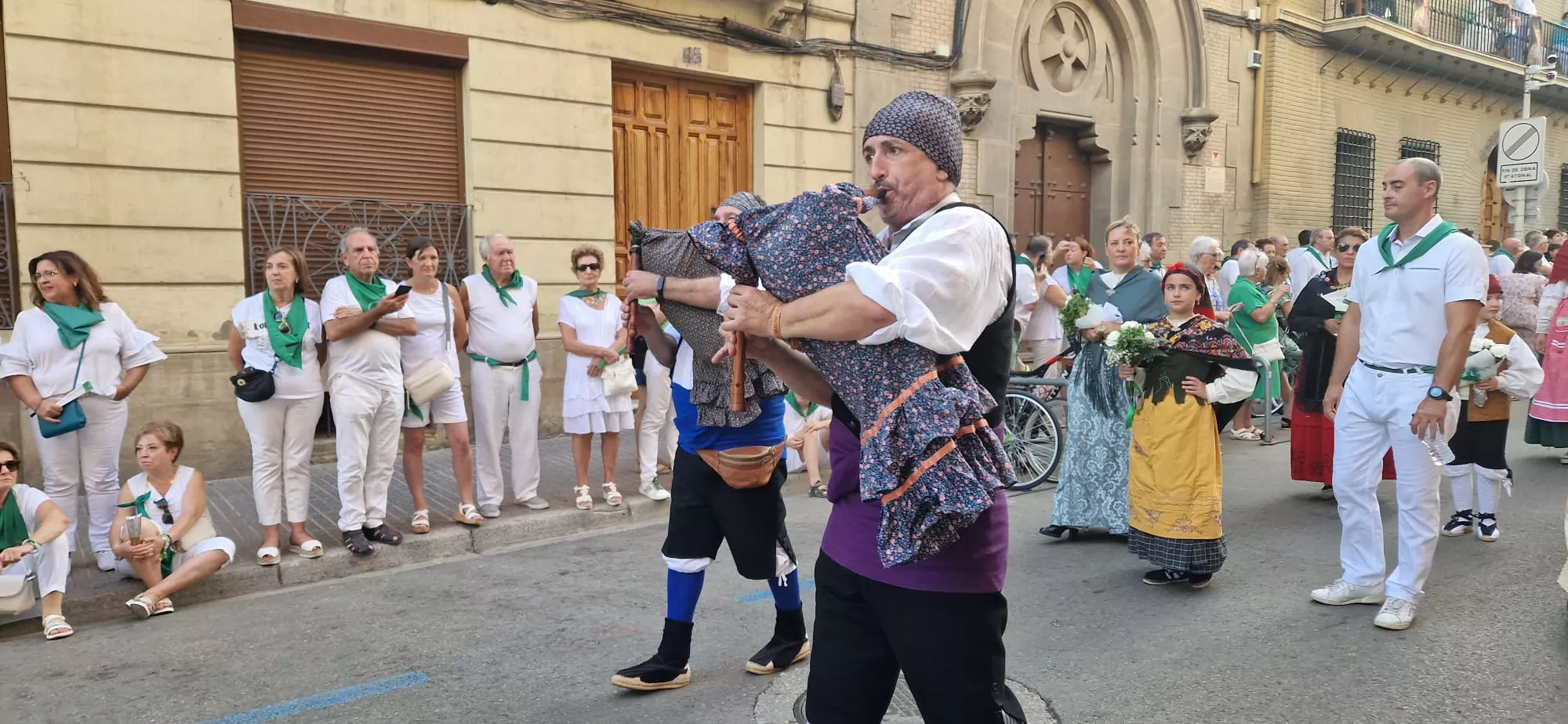 Ofrenda de Flores y Frutos a San Lorenzo. Foto Myriam Martínez